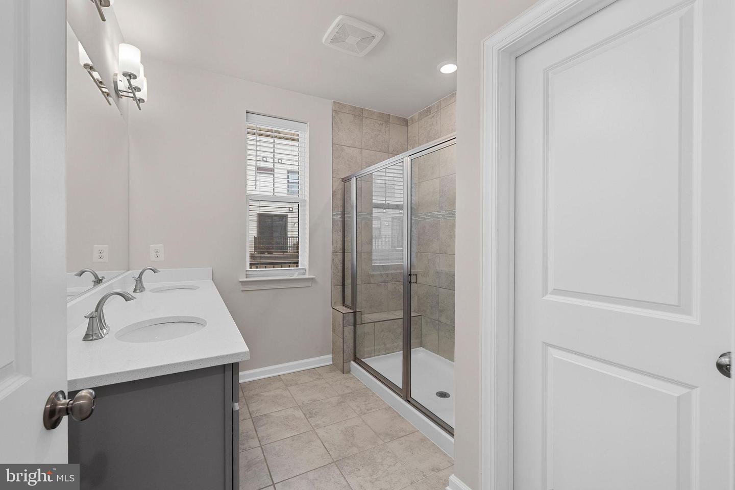 43361 RADFORD DIVIDE TER, ASHBURN, Virginia 20148, 3 Bedrooms Bedrooms, 6 Rooms Rooms,2 BathroomsBathrooms,Residential,For sale,43361 RADFORD DIVIDE TER,VALO2103846 MLS # VALO2103846