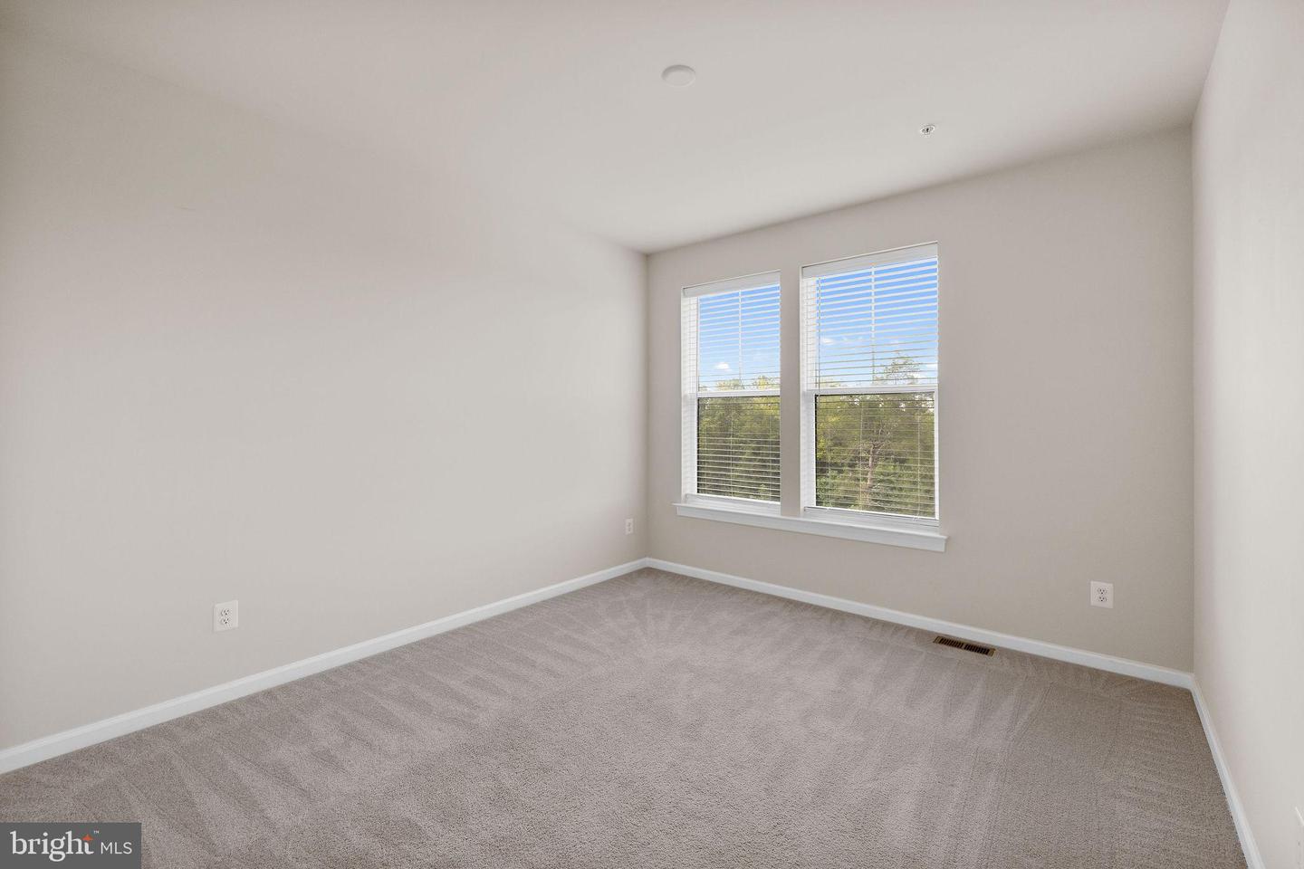 43361 RADFORD DIVIDE TER, ASHBURN, Virginia 20148, 3 Bedrooms Bedrooms, 6 Rooms Rooms,2 BathroomsBathrooms,Residential,For sale,43361 RADFORD DIVIDE TER,VALO2103846 MLS # VALO2103846