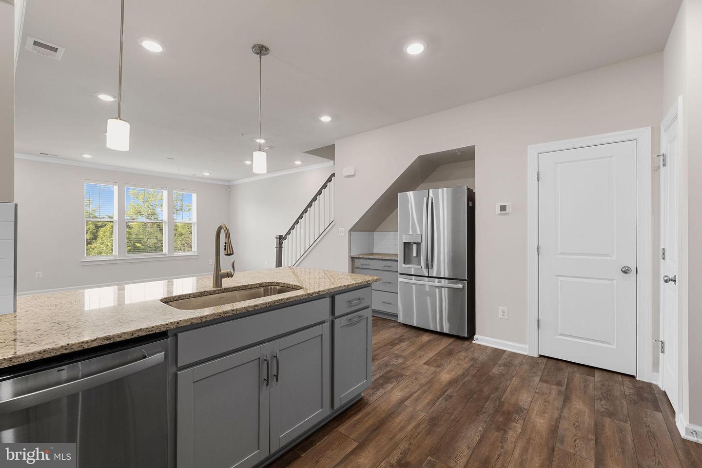 43361 RADFORD DIVIDE TER, ASHBURN, Virginia 20148, 3 Bedrooms Bedrooms, 6 Rooms Rooms,2 BathroomsBathrooms,Residential,For sale,43361 RADFORD DIVIDE TER,VALO2103846 MLS # VALO2103846