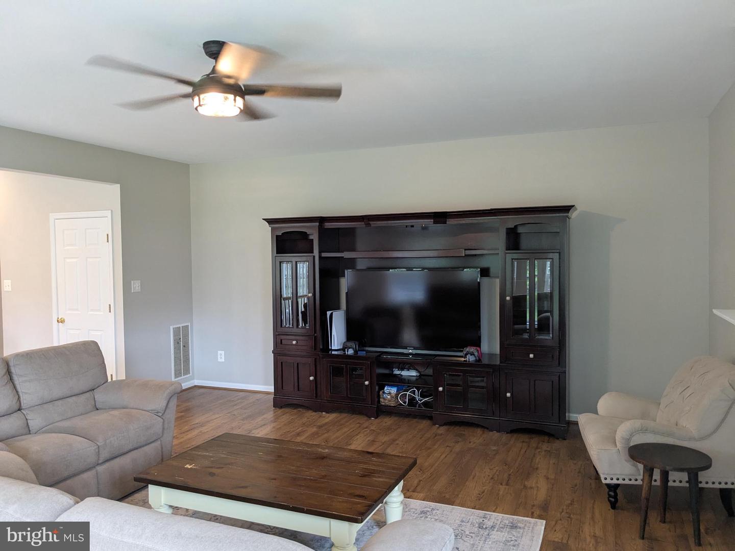 872 WOODCREST LOOP, CULPEPER, Virginia 22701, 4 Bedrooms Bedrooms, 12 Rooms Rooms,2 BathroomsBathrooms,Residential,For sale,872 WOODCREST LOOP,VACU2011172 MLS # VACU2011172