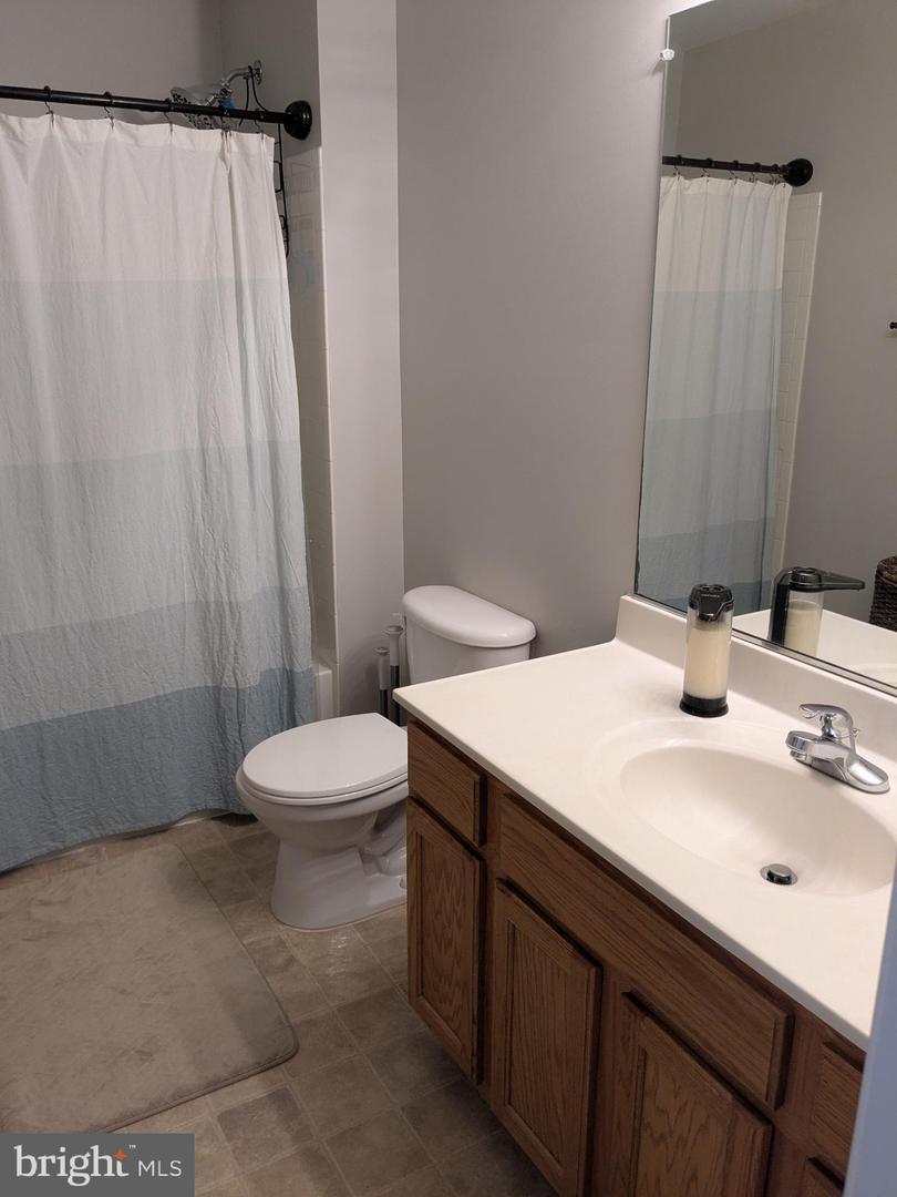 872 WOODCREST LOOP, CULPEPER, Virginia 22701, 4 Bedrooms Bedrooms, 12 Rooms Rooms,2 BathroomsBathrooms,Residential,For sale,872 WOODCREST LOOP,VACU2011172 MLS # VACU2011172