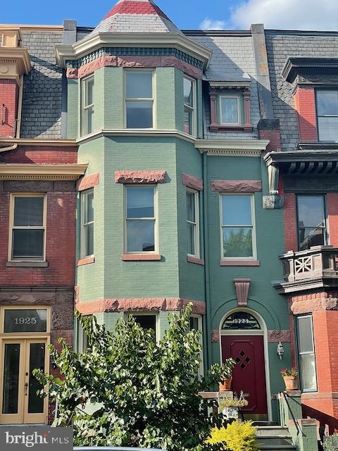 1923 S ST NW, WASHINGTON, District Of Columbia 20009, 6 Bedrooms Bedrooms, ,3 BathroomsBathrooms,Residential,For sale,1923 S ST NW,DCDC2213736 MLS # DCDC2213736