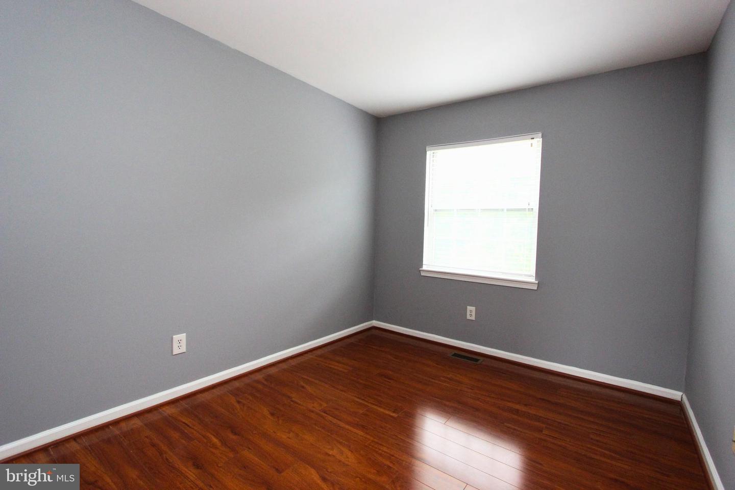 16278 TACONIC CIR, DUMFRIES, Virginia 22025, 3 Bedrooms Bedrooms, ,2 BathroomsBathrooms,Residential,For sale,16278 TACONIC CIR,VAPW2100770 MLS # VAPW2100770
