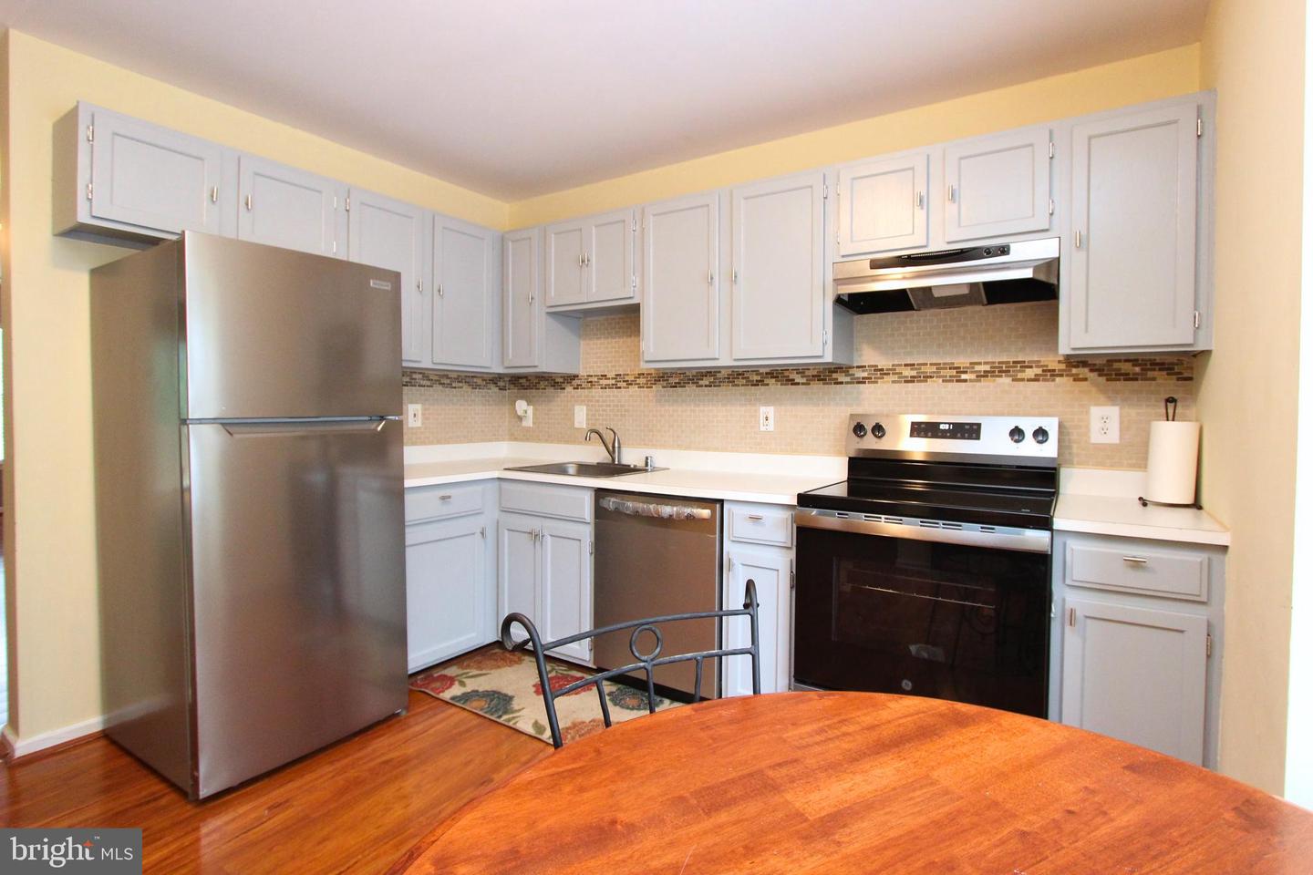 16278 TACONIC CIR, DUMFRIES, Virginia 22025, 3 Bedrooms Bedrooms, ,2 BathroomsBathrooms,Residential,For sale,16278 TACONIC CIR,VAPW2100770 MLS # VAPW2100770