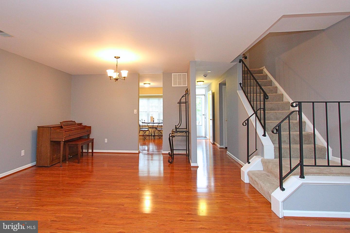16278 TACONIC CIR, DUMFRIES, Virginia 22025, 3 Bedrooms Bedrooms, ,2 BathroomsBathrooms,Residential,For sale,16278 TACONIC CIR,VAPW2100770 MLS # VAPW2100770