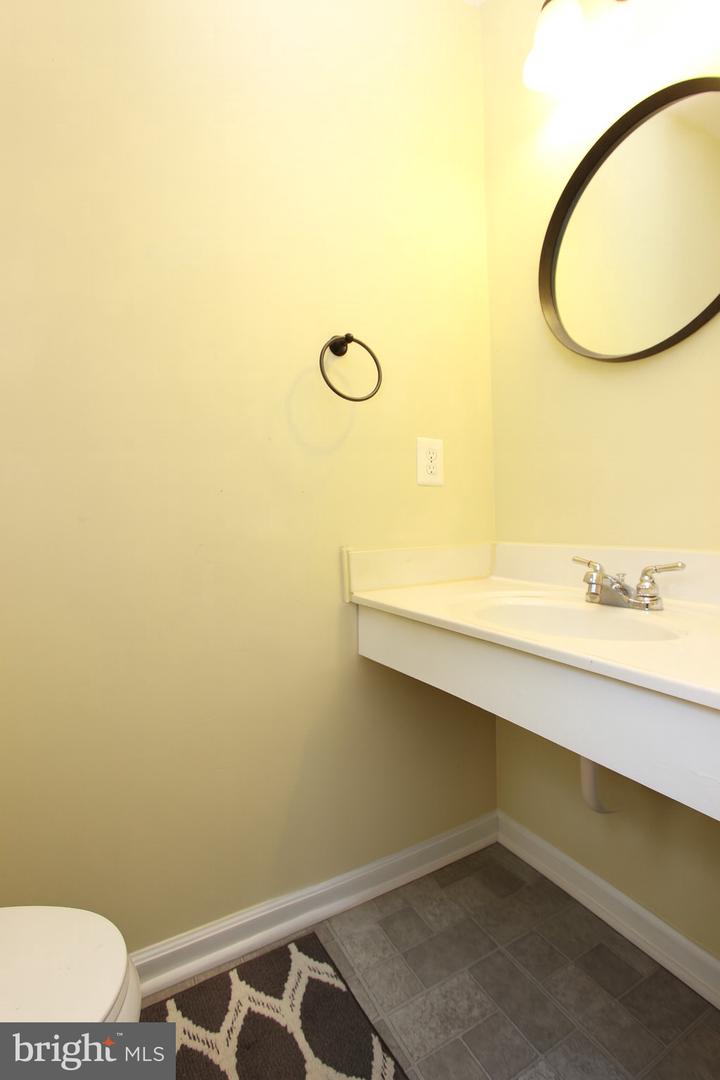 16278 TACONIC CIR, DUMFRIES, Virginia 22025, 3 Bedrooms Bedrooms, ,2 BathroomsBathrooms,Residential,For sale,16278 TACONIC CIR,VAPW2100770 MLS # VAPW2100770