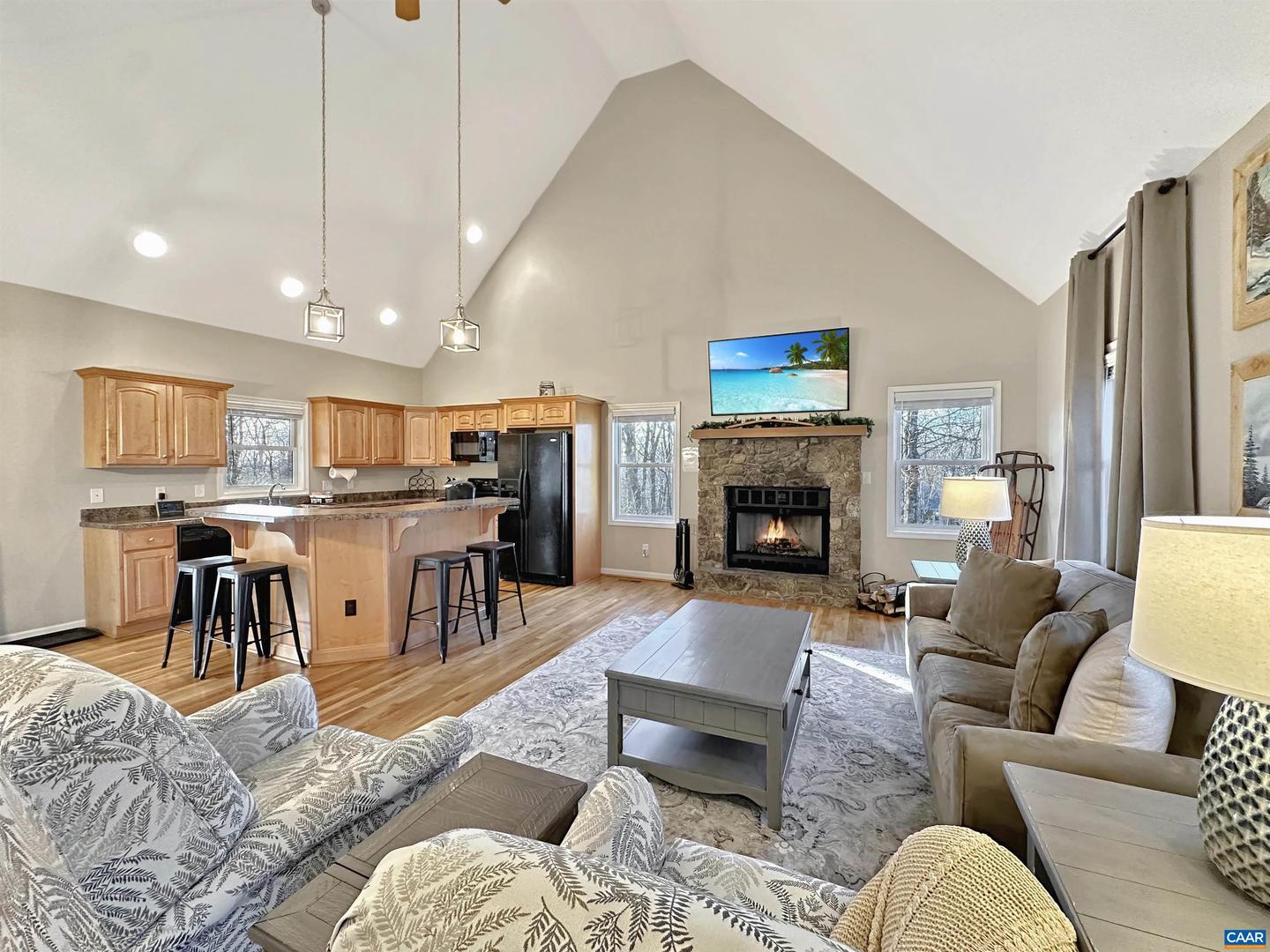 17 HICKORY SPRING RD, WINTERGREEN, Virginia 22967, 4 Bedrooms Bedrooms, ,2 BathroomsBathrooms,Residential,For sale,17 HICKORY SPRING RD,667469 MLS # 667469