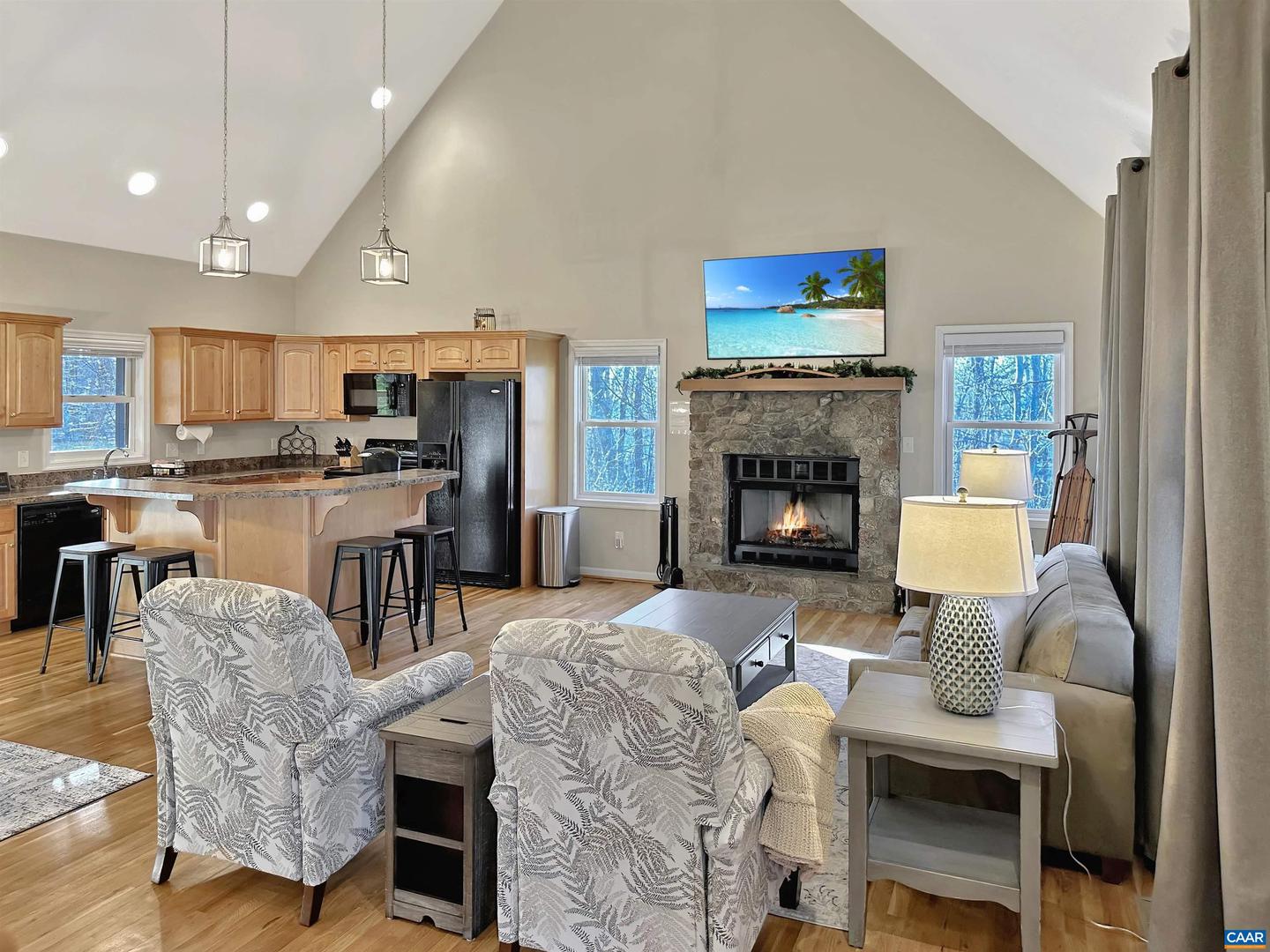 17 HICKORY SPRING RD, WINTERGREEN, Virginia 22967, 4 Bedrooms Bedrooms, ,2 BathroomsBathrooms,Residential,For sale,17 HICKORY SPRING RD,667469 MLS # 667469