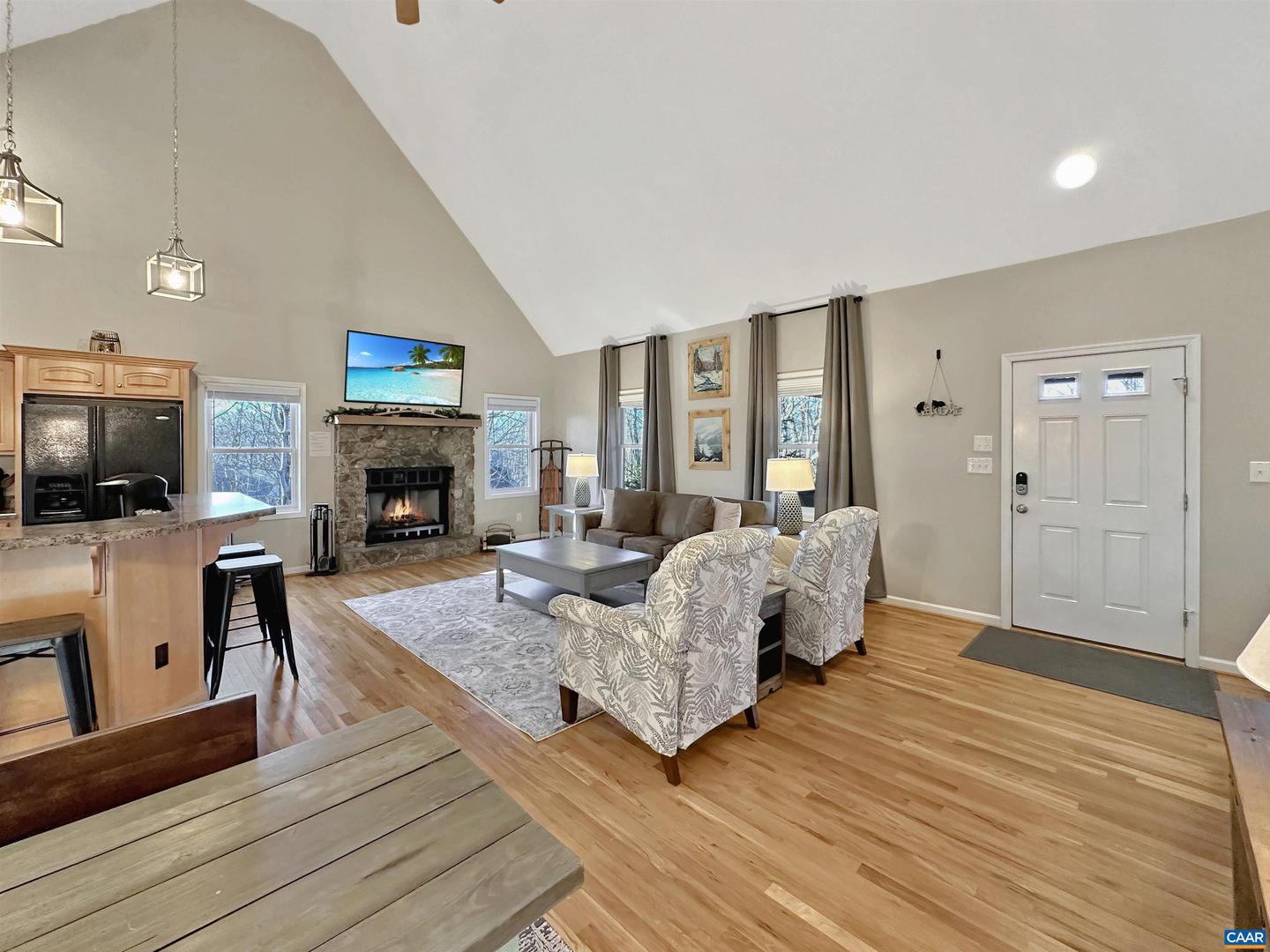 17 HICKORY SPRING RD, WINTERGREEN, Virginia 22967, 4 Bedrooms Bedrooms, ,2 BathroomsBathrooms,Residential,For sale,17 HICKORY SPRING RD,667469 MLS # 667469