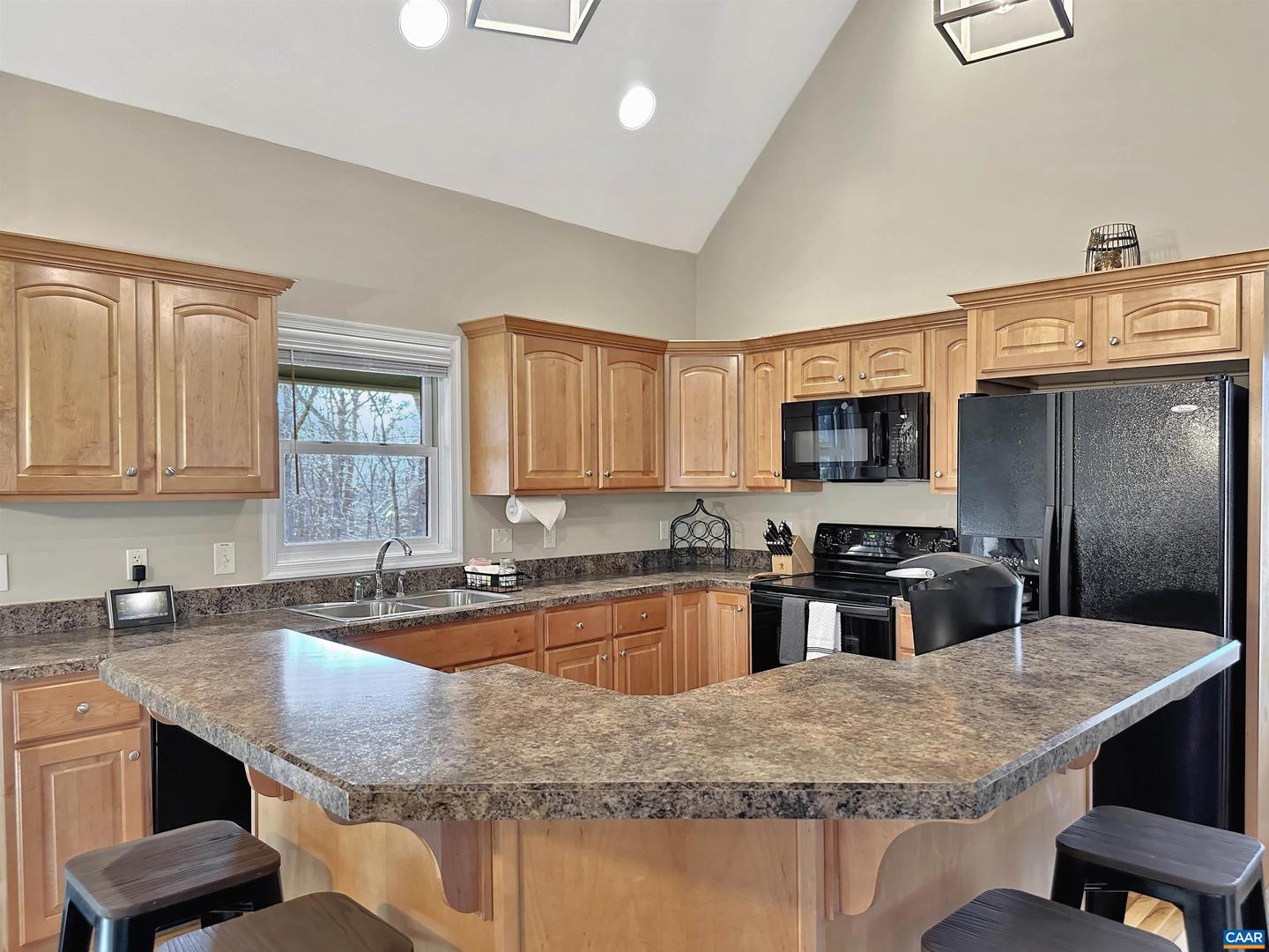 17 HICKORY SPRING RD, WINTERGREEN, Virginia 22967, 4 Bedrooms Bedrooms, ,2 BathroomsBathrooms,Residential,For sale,17 HICKORY SPRING RD,667469 MLS # 667469