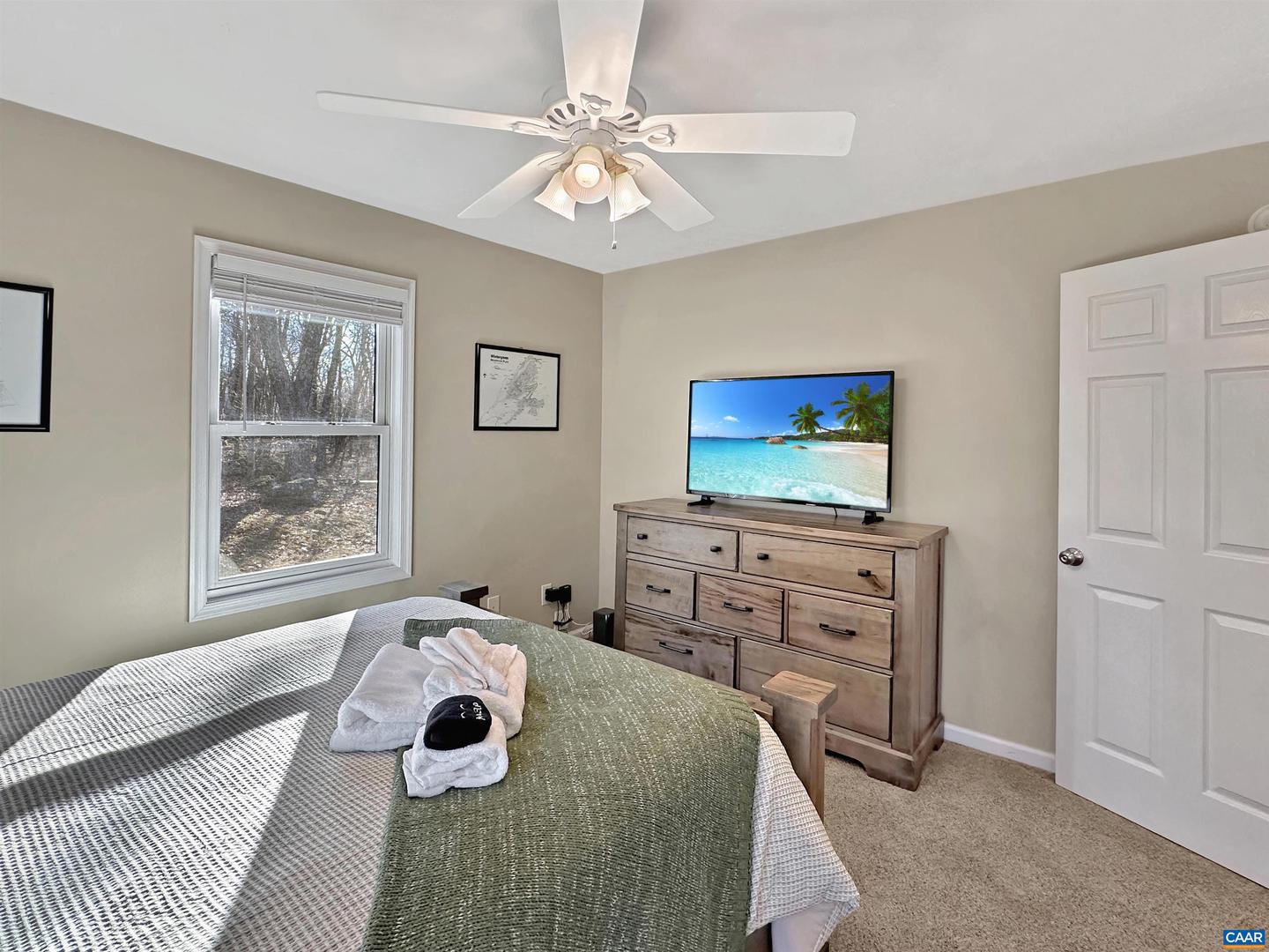 17 HICKORY SPRING RD, WINTERGREEN, Virginia 22967, 4 Bedrooms Bedrooms, ,2 BathroomsBathrooms,Residential,For sale,17 HICKORY SPRING RD,667469 MLS # 667469