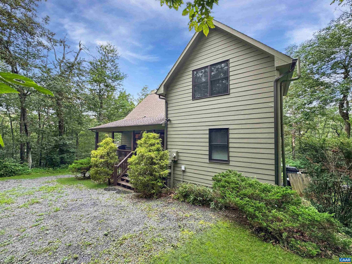 17 HICKORY SPRING RD, WINTERGREEN, Virginia 22967, 4 Bedrooms Bedrooms, ,2 BathroomsBathrooms,Residential,For sale,17 HICKORY SPRING RD,667469 MLS # 667469
