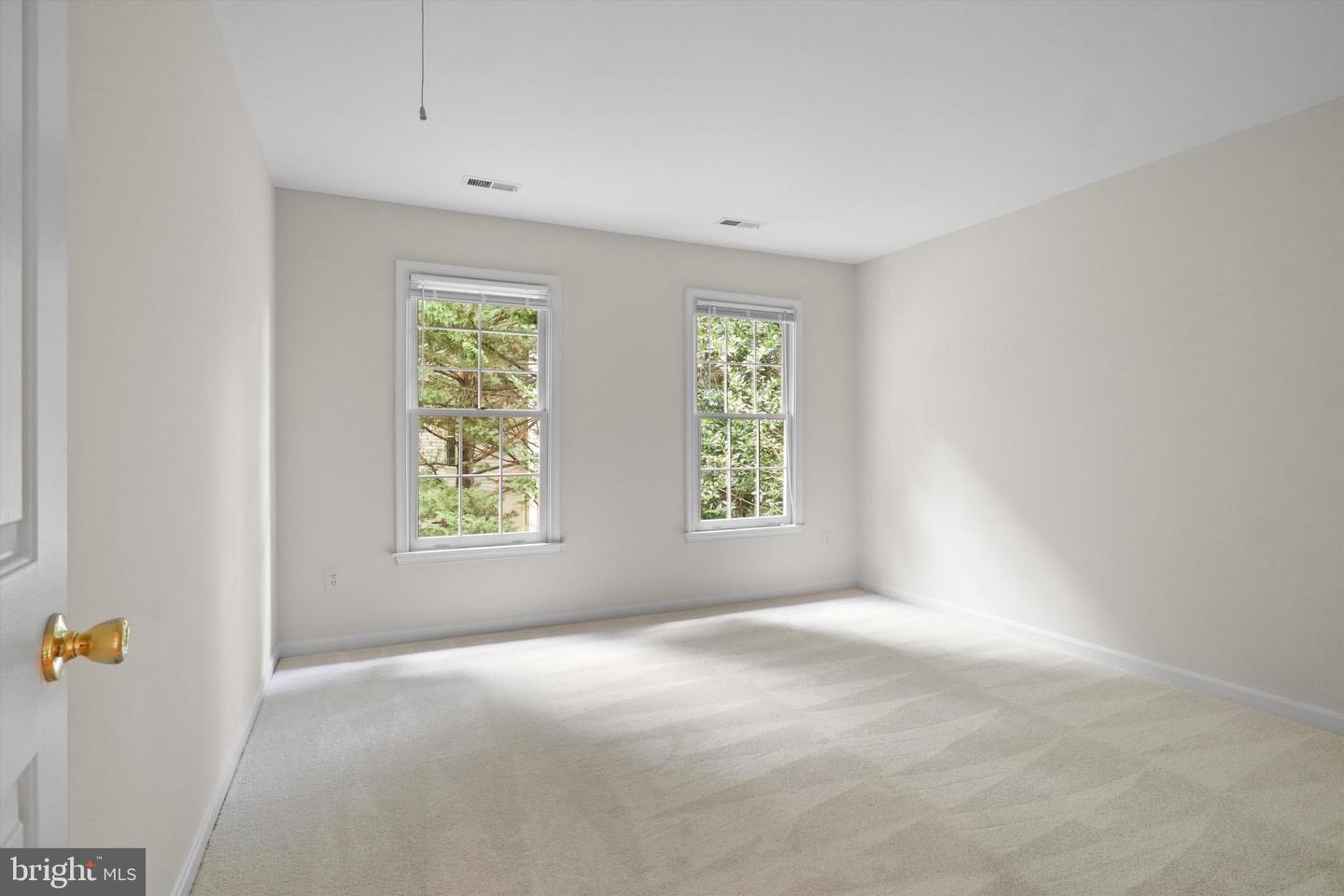 8546 HOOES RD, SPRINGFIELD, Virginia 22153, 4 Bedrooms Bedrooms, ,2 BathroomsBathrooms,Residential,For sale,8546 HOOES RD,VAFX2259390 MLS # VAFX2259390
