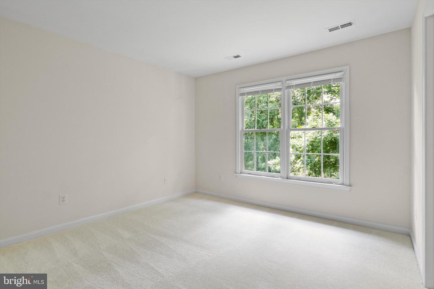 8546 HOOES RD, SPRINGFIELD, Virginia 22153, 4 Bedrooms Bedrooms, ,2 BathroomsBathrooms,Residential,For sale,8546 HOOES RD,VAFX2259390 MLS # VAFX2259390