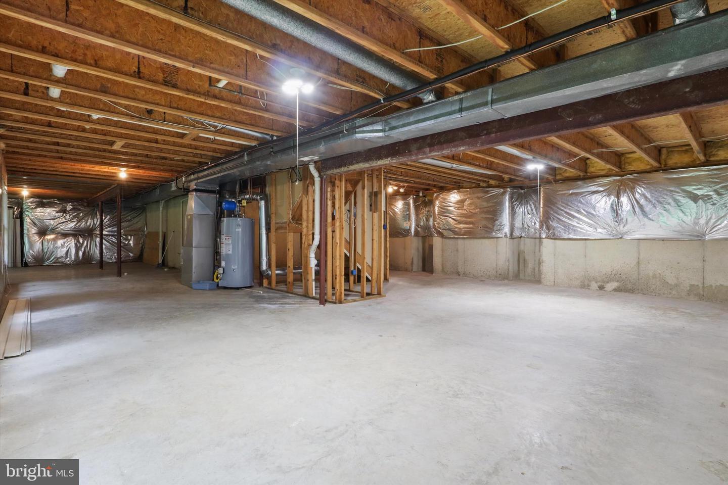 8546 HOOES RD, SPRINGFIELD, Virginia 22153, 4 Bedrooms Bedrooms, ,2 BathroomsBathrooms,Residential,For sale,8546 HOOES RD,VAFX2259390 MLS # VAFX2259390