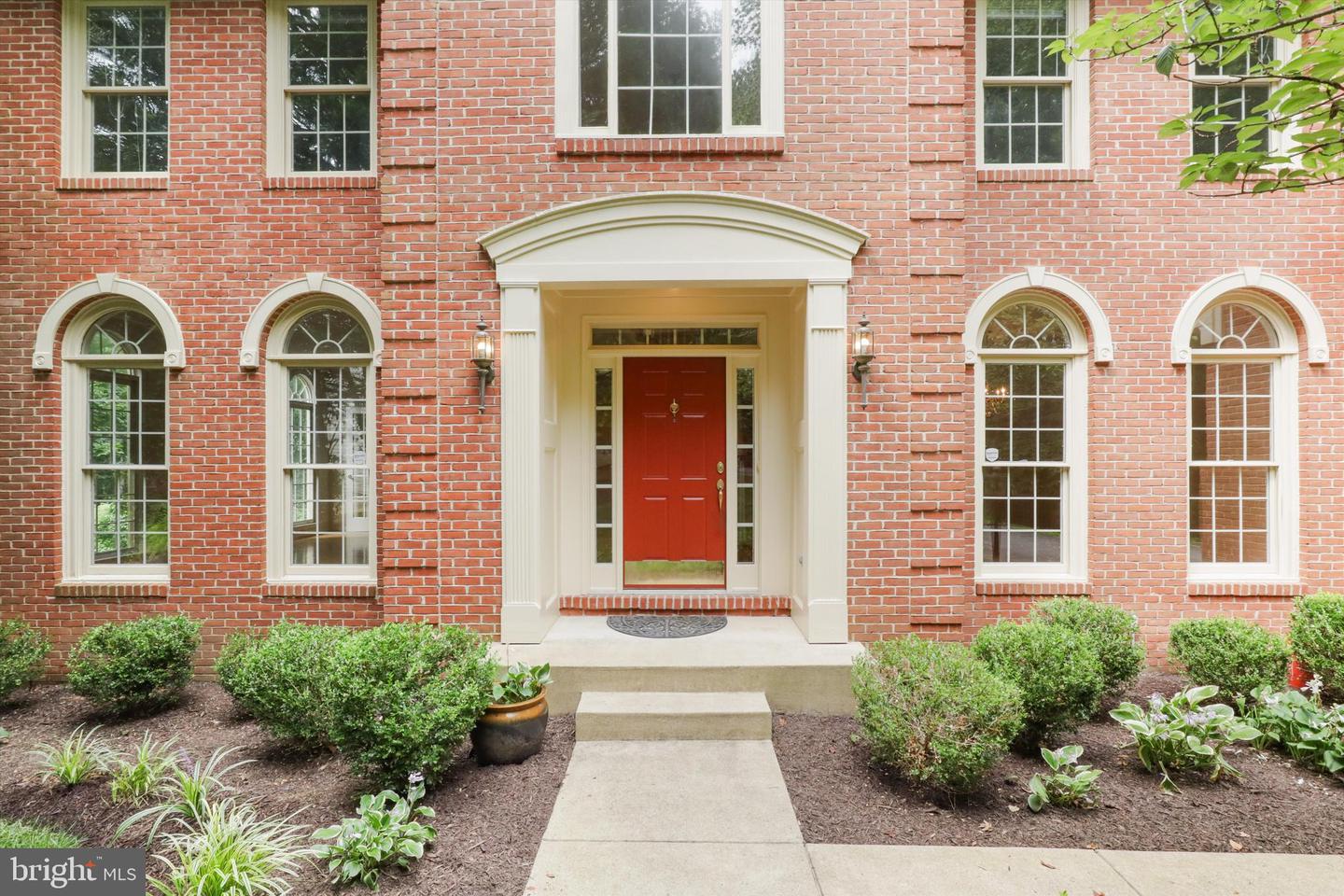 8546 HOOES RD, SPRINGFIELD, Virginia 22153, 4 Bedrooms Bedrooms, ,2 BathroomsBathrooms,Residential,For sale,8546 HOOES RD,VAFX2259390 MLS # VAFX2259390