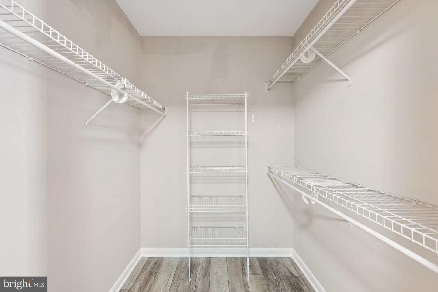 851 N GLEBE RD #415, ARLINGTON, Virginia 22203, 1 Bedroom Bedrooms, ,1 BathroomBathrooms,Residential,For sale,851 N GLEBE RD #415,VAAR2061862 MLS # VAAR2061862