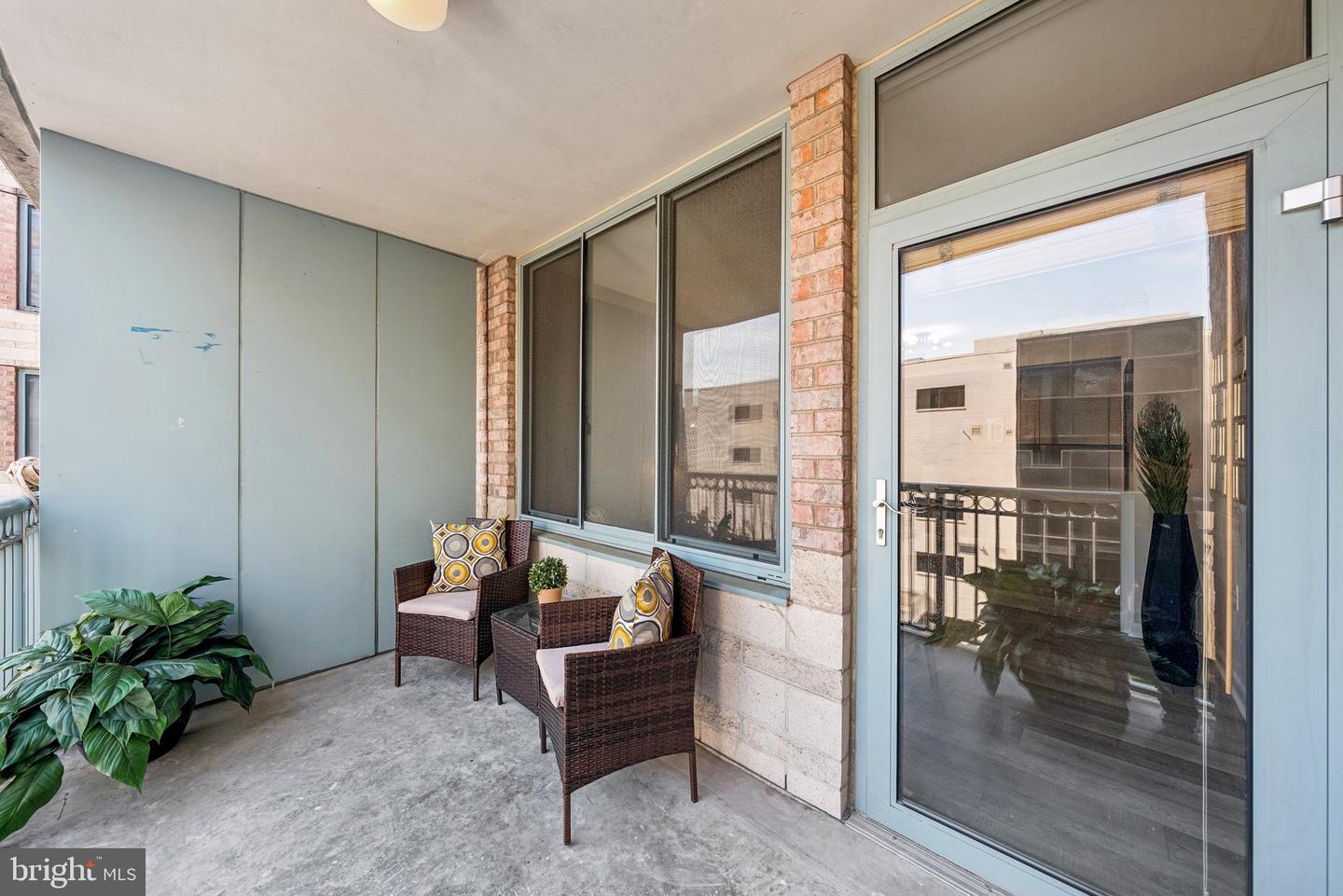 851 N GLEBE RD #415, ARLINGTON, Virginia 22203, 1 Bedroom Bedrooms, ,1 BathroomBathrooms,Residential,For sale,851 N GLEBE RD #415,VAAR2061862 MLS # VAAR2061862