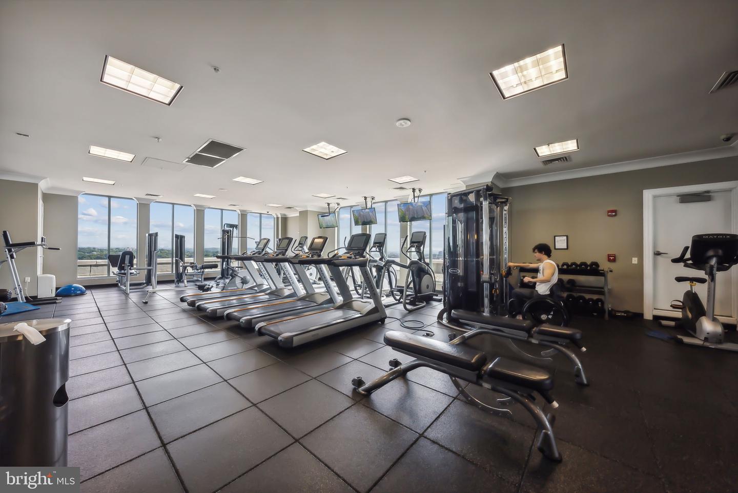 851 N GLEBE RD #415, ARLINGTON, Virginia 22203, 1 Bedroom Bedrooms, ,1 BathroomBathrooms,Residential,For sale,851 N GLEBE RD #415,VAAR2061862 MLS # VAAR2061862
