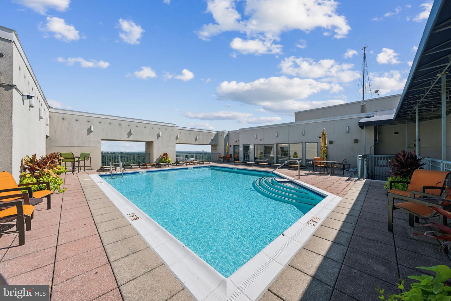 851 N GLEBE RD #415, ARLINGTON, Virginia 22203, 1 Bedroom Bedrooms, ,1 BathroomBathrooms,Residential,For sale,851 N GLEBE RD #415,VAAR2061862 MLS # VAAR2061862