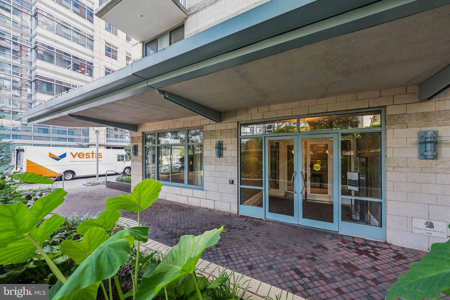 851 N GLEBE RD #415, ARLINGTON, Virginia 22203, 1 Bedroom Bedrooms, ,1 BathroomBathrooms,Residential,For sale,851 N GLEBE RD #415,VAAR2061862 MLS # VAAR2061862