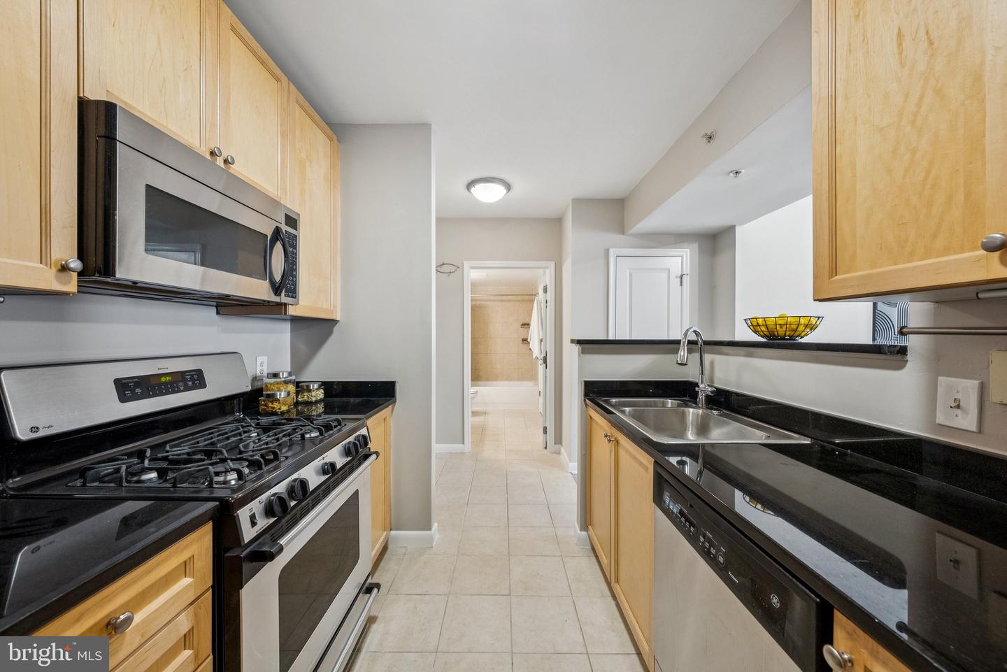 851 N GLEBE RD #415, ARLINGTON, Virginia 22203, 1 Bedroom Bedrooms, ,1 BathroomBathrooms,Residential,For sale,851 N GLEBE RD #415,VAAR2061862 MLS # VAAR2061862