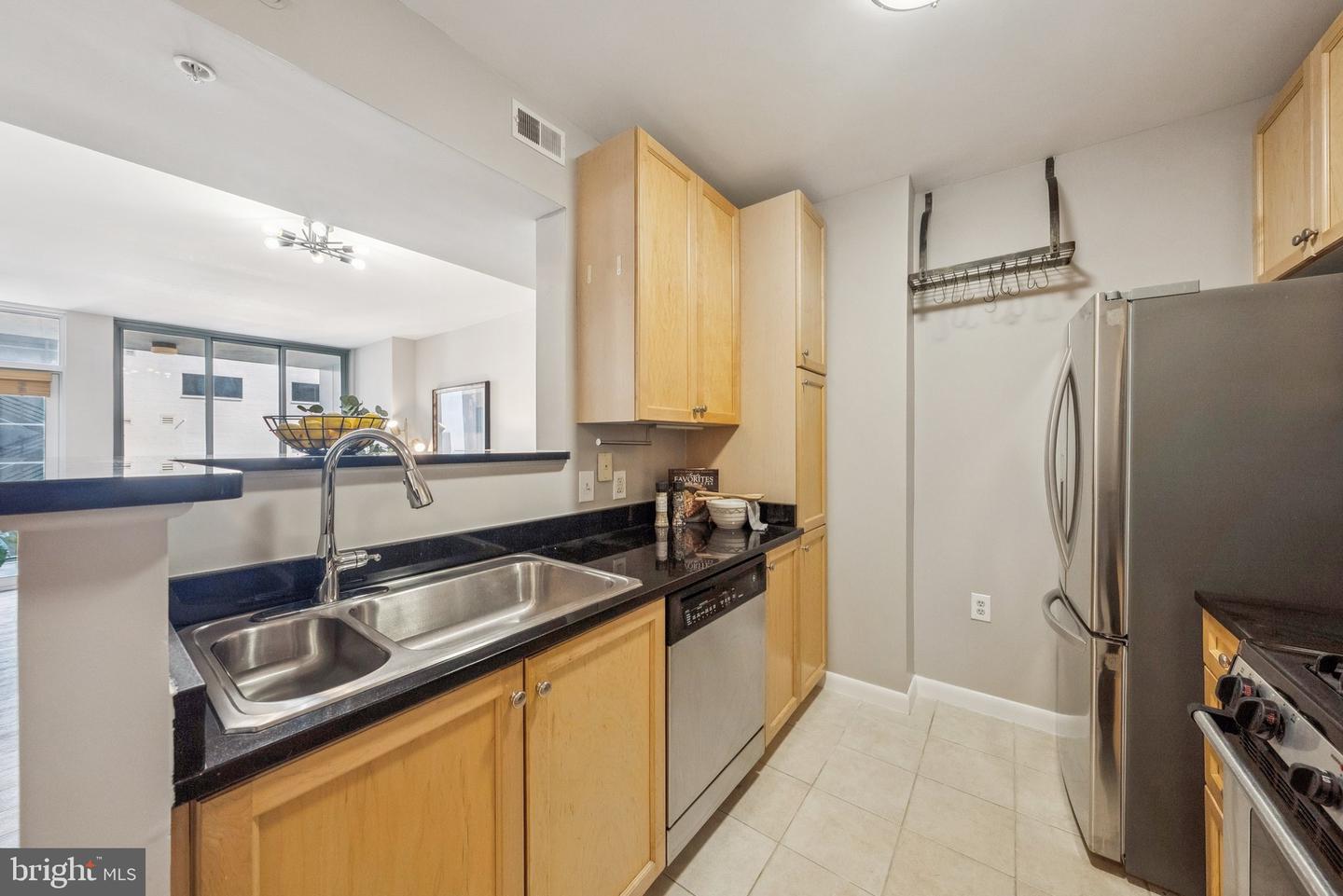 851 N GLEBE RD #415, ARLINGTON, Virginia 22203, 1 Bedroom Bedrooms, ,1 BathroomBathrooms,Residential,For sale,851 N GLEBE RD #415,VAAR2061862 MLS # VAAR2061862
