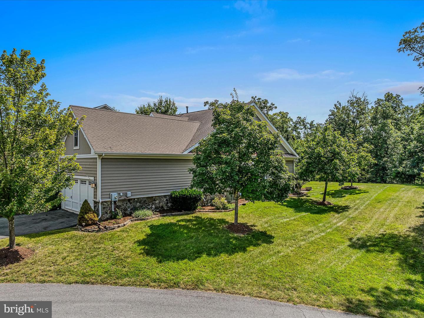 140 OSPREY DR, LAKE FREDERICK, Virginia 22630, 2 Bedrooms Bedrooms, ,3 BathroomsBathrooms,Residential,For sale,140 OSPREY DR,VAFV2035880 MLS # VAFV2035880