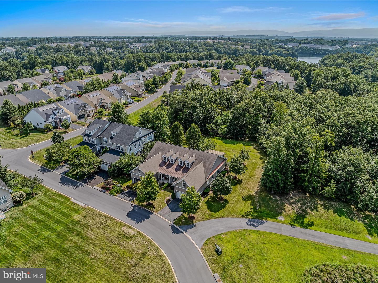 140 OSPREY DR, LAKE FREDERICK, Virginia 22630, 2 Bedrooms Bedrooms, ,3 BathroomsBathrooms,Residential,For sale,140 OSPREY DR,VAFV2035880 MLS # VAFV2035880