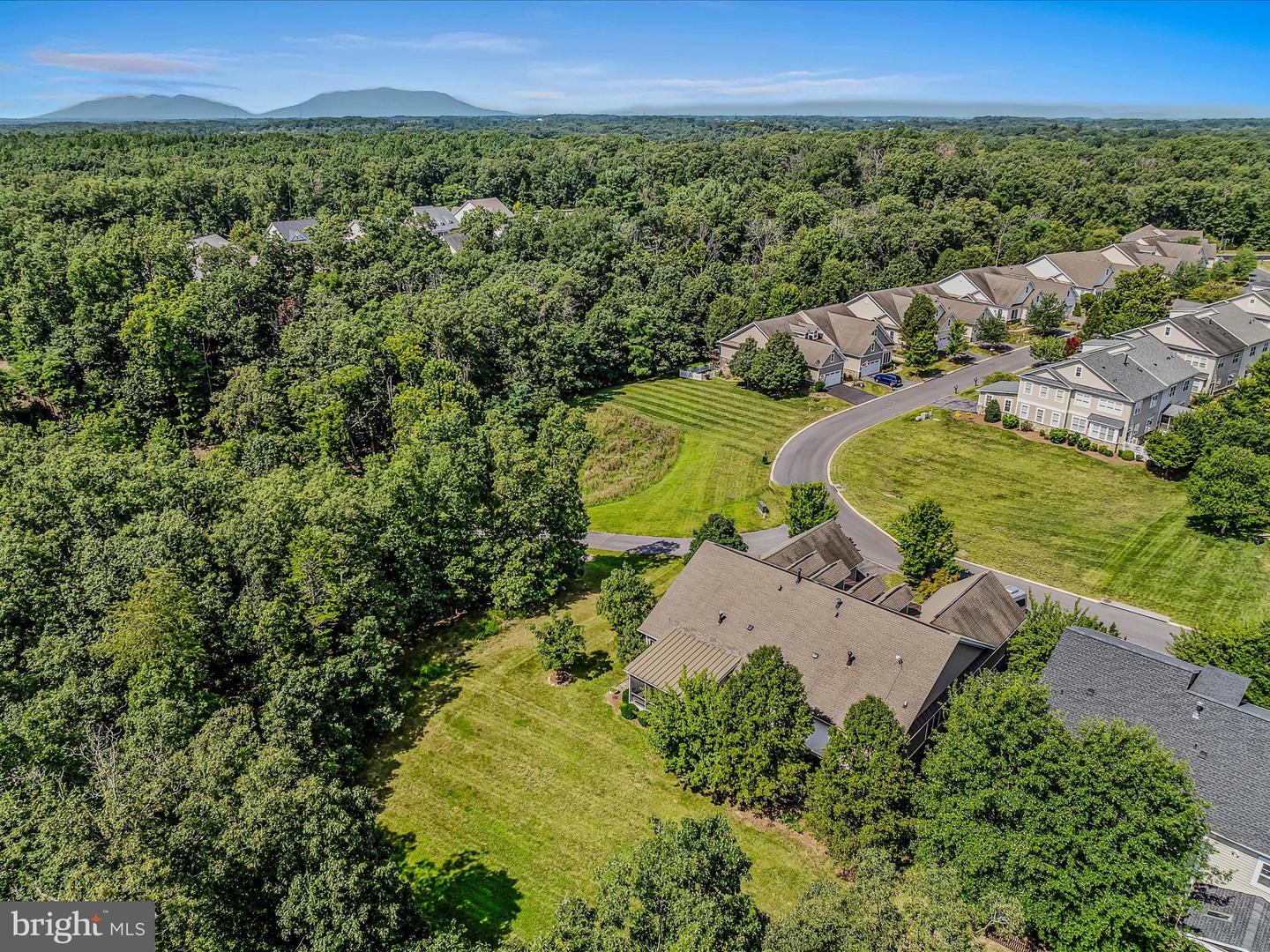 140 OSPREY DR, LAKE FREDERICK, Virginia 22630, 2 Bedrooms Bedrooms, ,3 BathroomsBathrooms,Residential,For sale,140 OSPREY DR,VAFV2035880 MLS # VAFV2035880