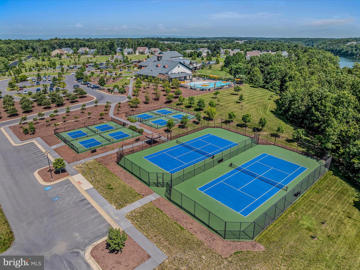 140 OSPREY DR, LAKE FREDERICK, Virginia 22630, 2 Bedrooms Bedrooms, ,3 BathroomsBathrooms,Residential,For sale,140 OSPREY DR,VAFV2035880 MLS # VAFV2035880