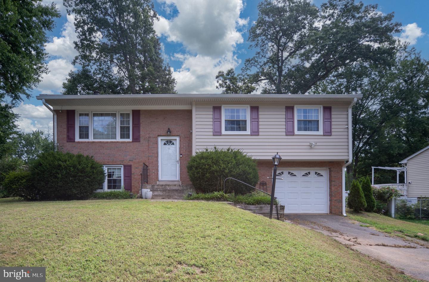 13509 DELANEY RD, WOODBRIDGE, Virginia 22193, 4 Bedrooms Bedrooms, ,3 BathroomsBathrooms,Residential,For sale,13509 DELANEY RD,VAPW2100772 MLS # VAPW2100772