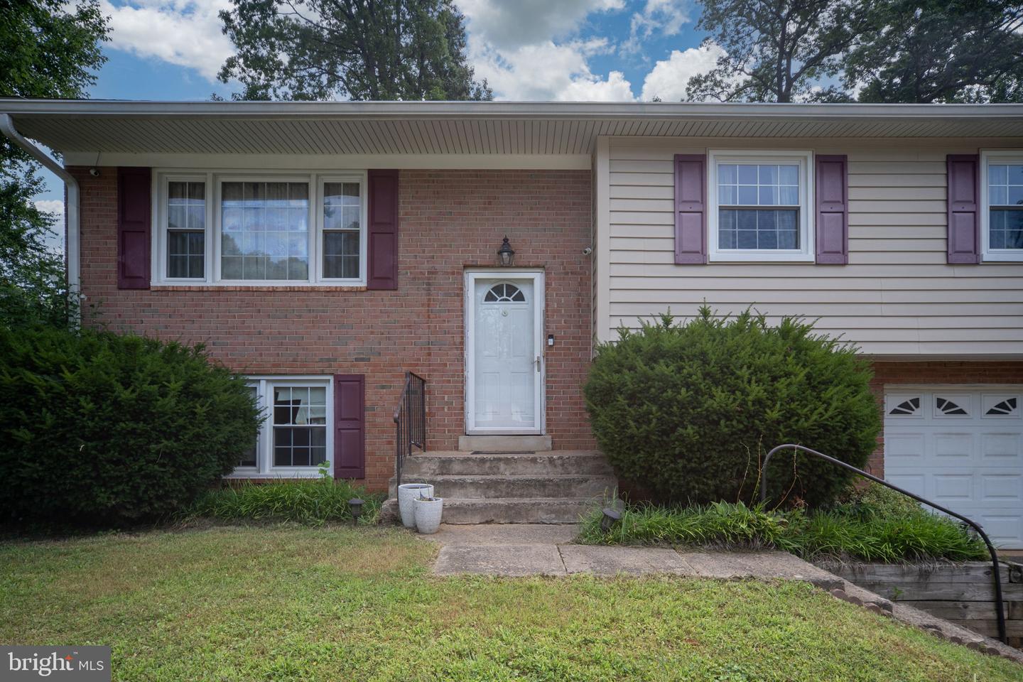 13509 DELANEY RD, WOODBRIDGE, Virginia 22193, 4 Bedrooms Bedrooms, ,3 BathroomsBathrooms,Residential,For sale,13509 DELANEY RD,VAPW2100772 MLS # VAPW2100772
