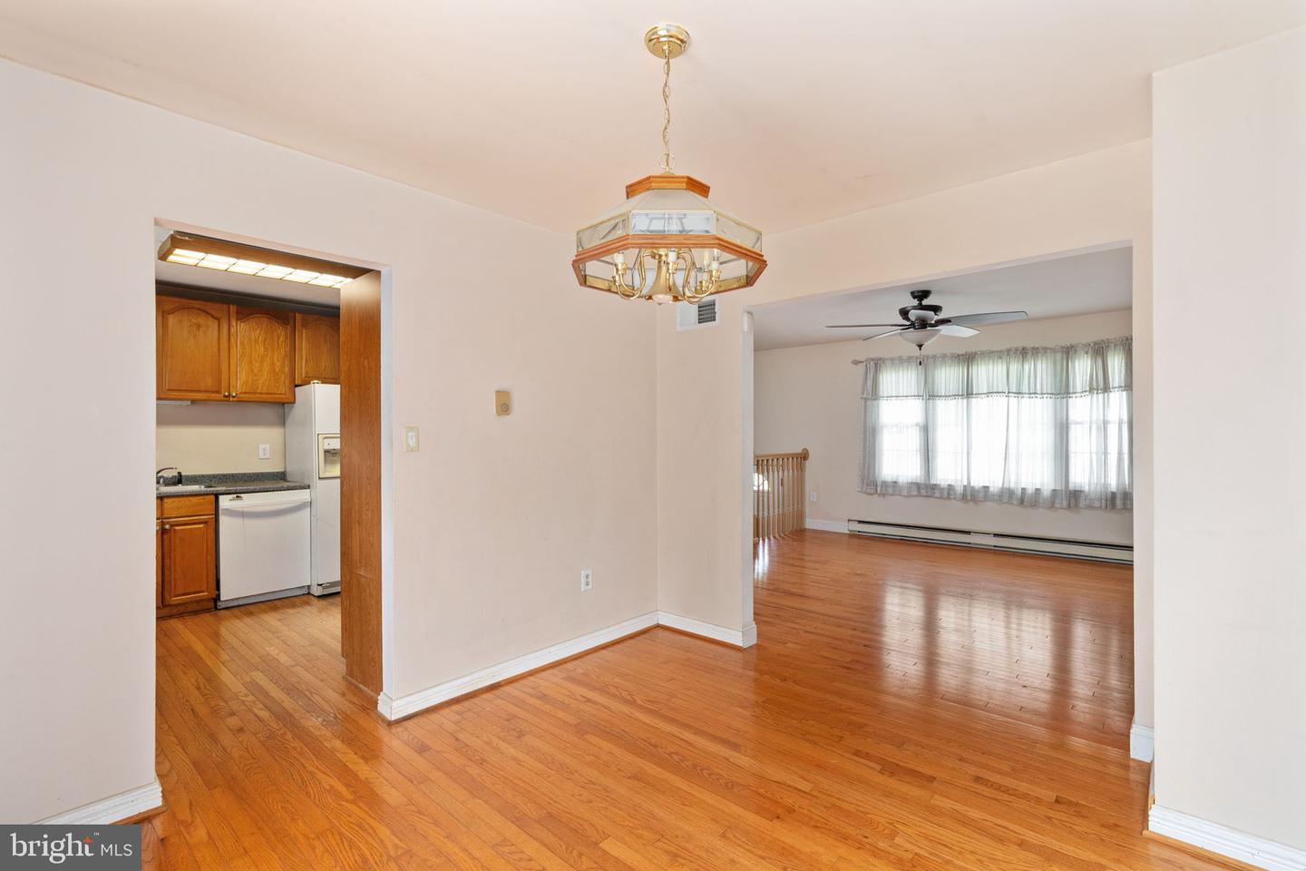 13509 DELANEY RD, WOODBRIDGE, Virginia 22193, 4 Bedrooms Bedrooms, ,3 BathroomsBathrooms,Residential,For sale,13509 DELANEY RD,VAPW2100772 MLS # VAPW2100772