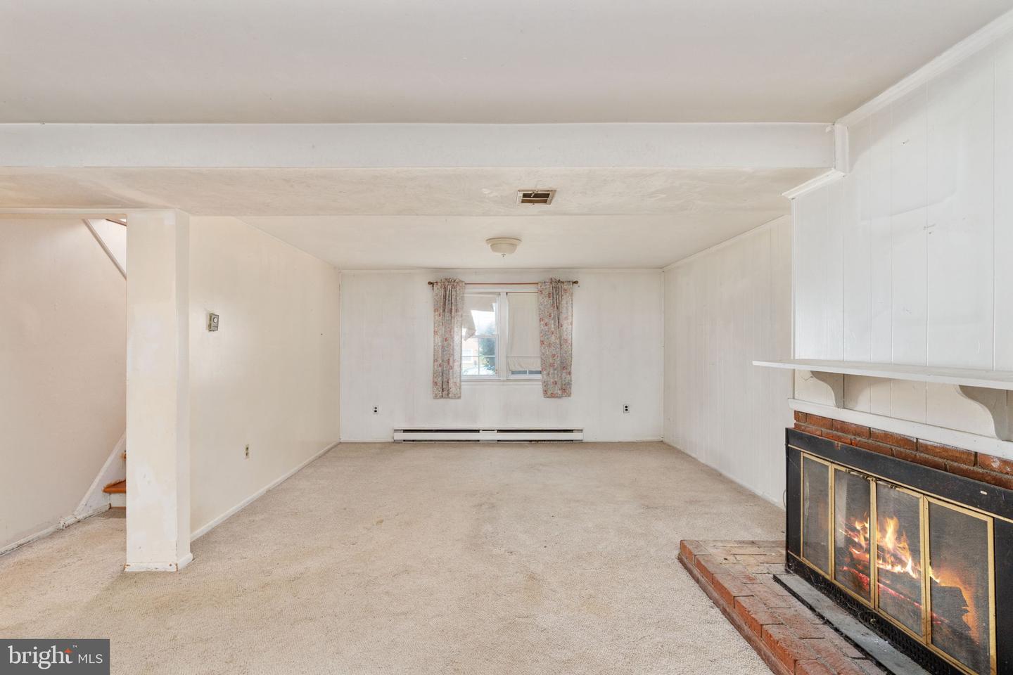 13509 DELANEY RD, WOODBRIDGE, Virginia 22193, 4 Bedrooms Bedrooms, ,3 BathroomsBathrooms,Residential,For sale,13509 DELANEY RD,VAPW2100772 MLS # VAPW2100772