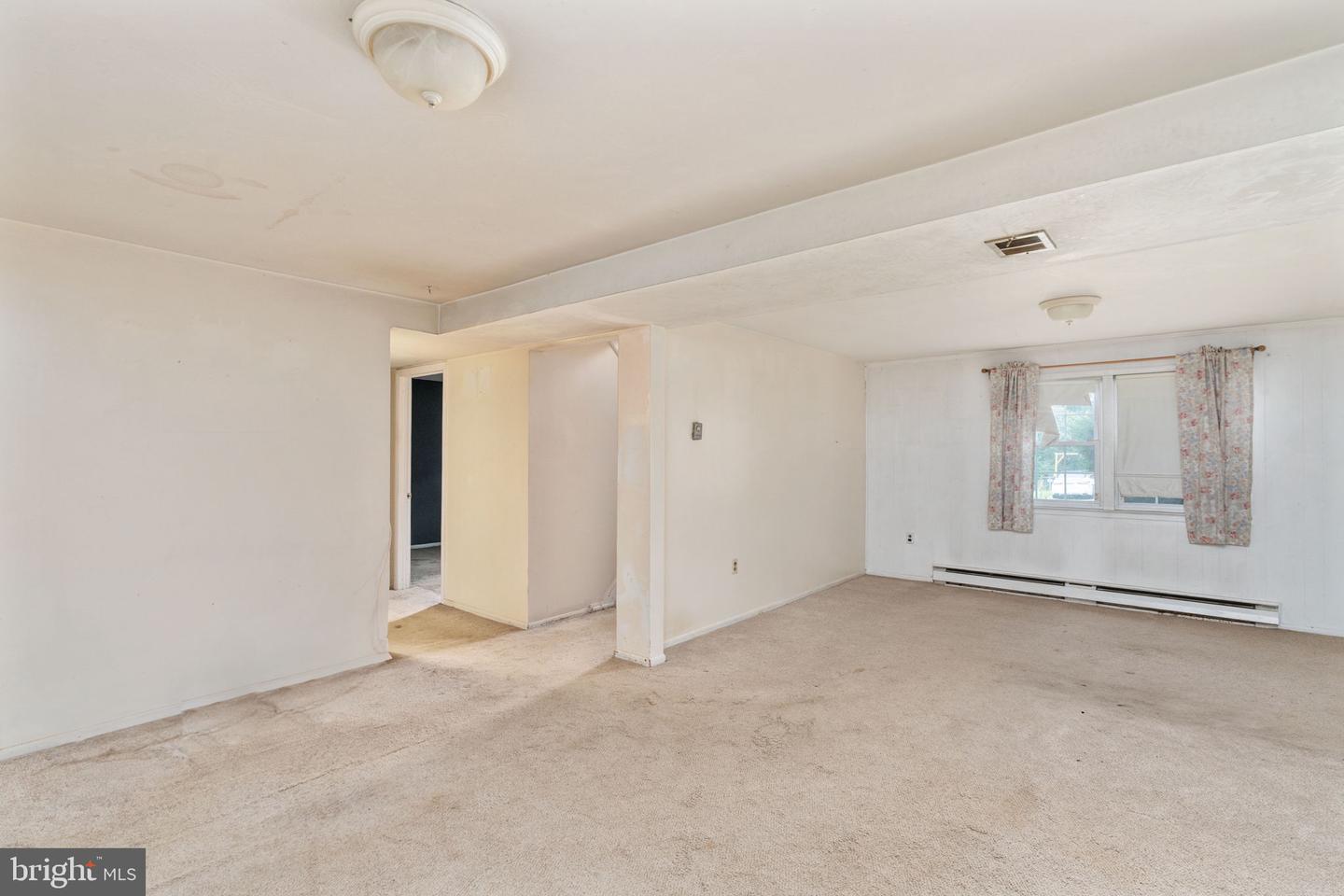 13509 DELANEY RD, WOODBRIDGE, Virginia 22193, 4 Bedrooms Bedrooms, ,3 BathroomsBathrooms,Residential,For sale,13509 DELANEY RD,VAPW2100772 MLS # VAPW2100772