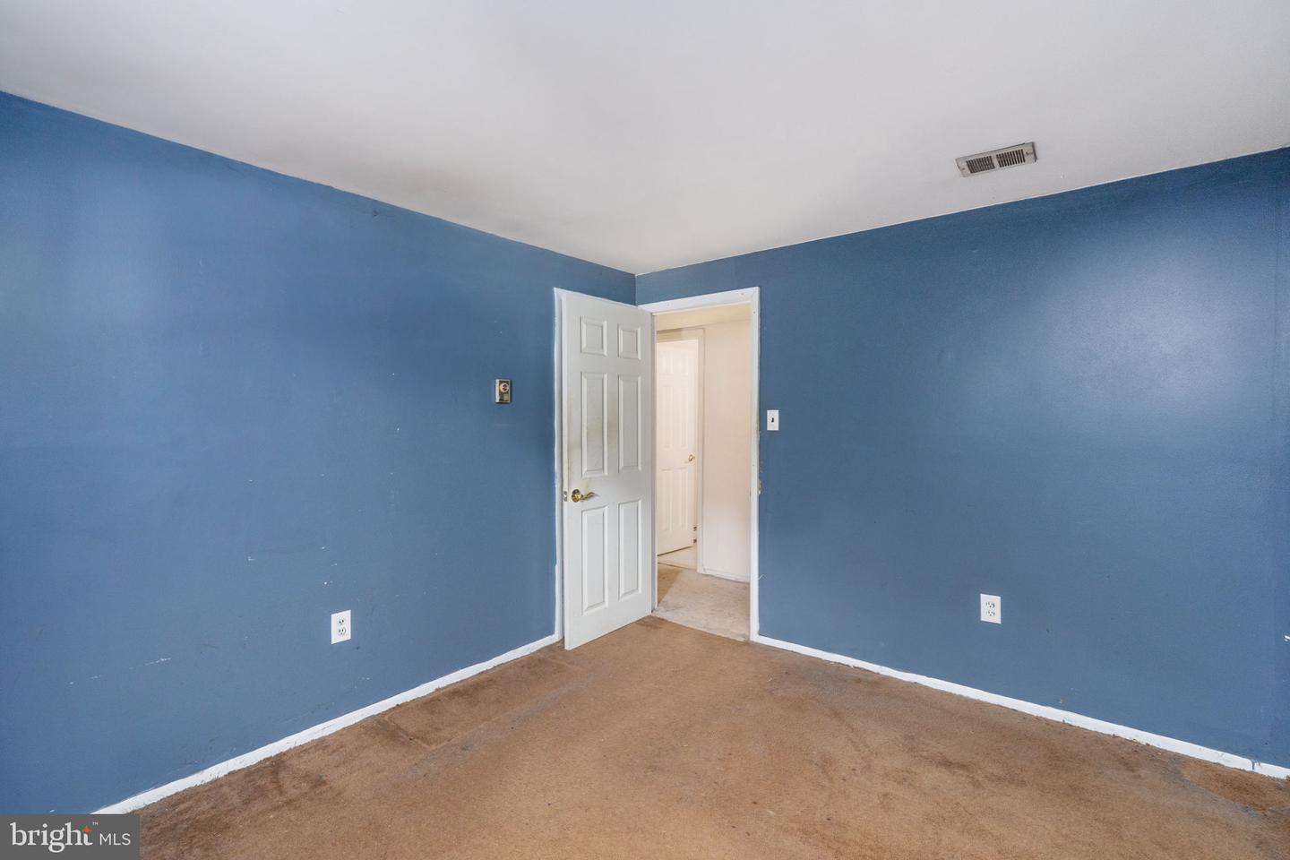 13509 DELANEY RD, WOODBRIDGE, Virginia 22193, 4 Bedrooms Bedrooms, ,3 BathroomsBathrooms,Residential,For sale,13509 DELANEY RD,VAPW2100772 MLS # VAPW2100772