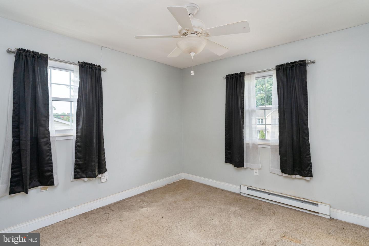 13509 DELANEY RD, WOODBRIDGE, Virginia 22193, 4 Bedrooms Bedrooms, ,3 BathroomsBathrooms,Residential,For sale,13509 DELANEY RD,VAPW2100772 MLS # VAPW2100772