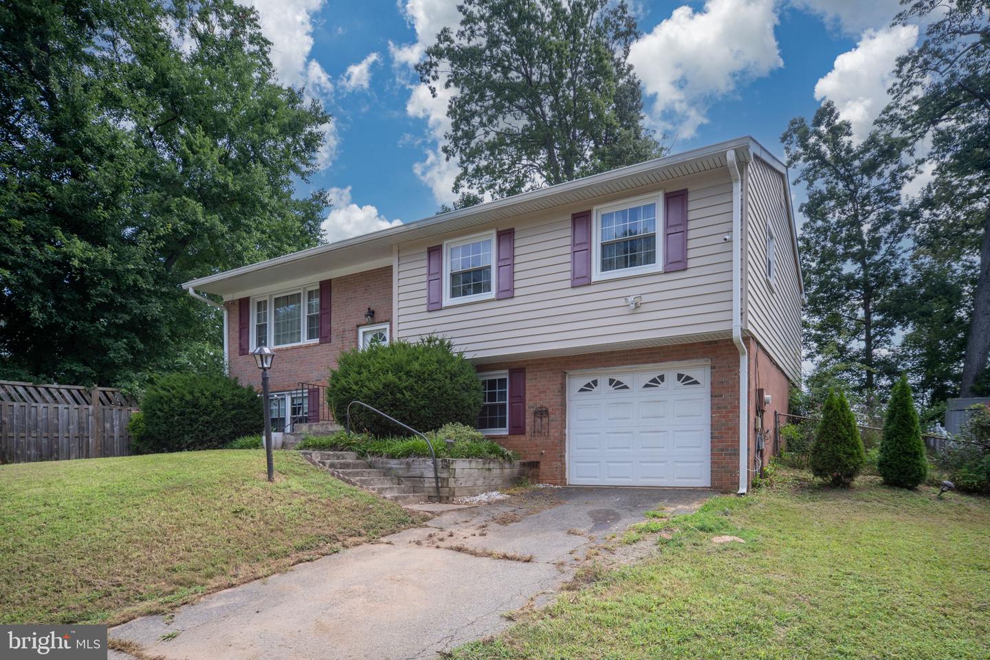 13509 DELANEY RD, WOODBRIDGE, Virginia 22193, 4 Bedrooms Bedrooms, ,3 BathroomsBathrooms,Residential,For sale,13509 DELANEY RD,VAPW2100772 MLS # VAPW2100772