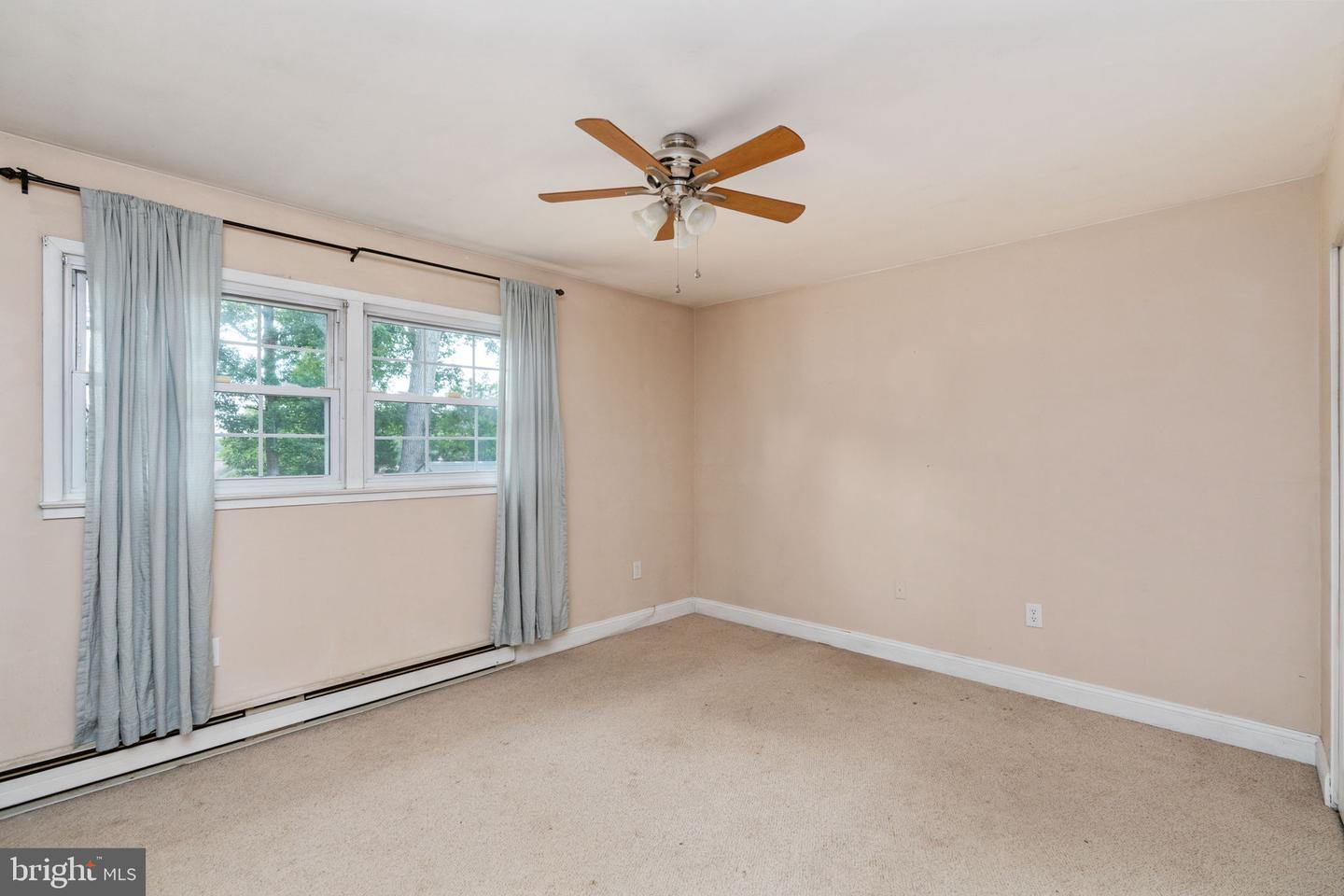 13509 DELANEY RD, WOODBRIDGE, Virginia 22193, 4 Bedrooms Bedrooms, ,3 BathroomsBathrooms,Residential,For sale,13509 DELANEY RD,VAPW2100772 MLS # VAPW2100772