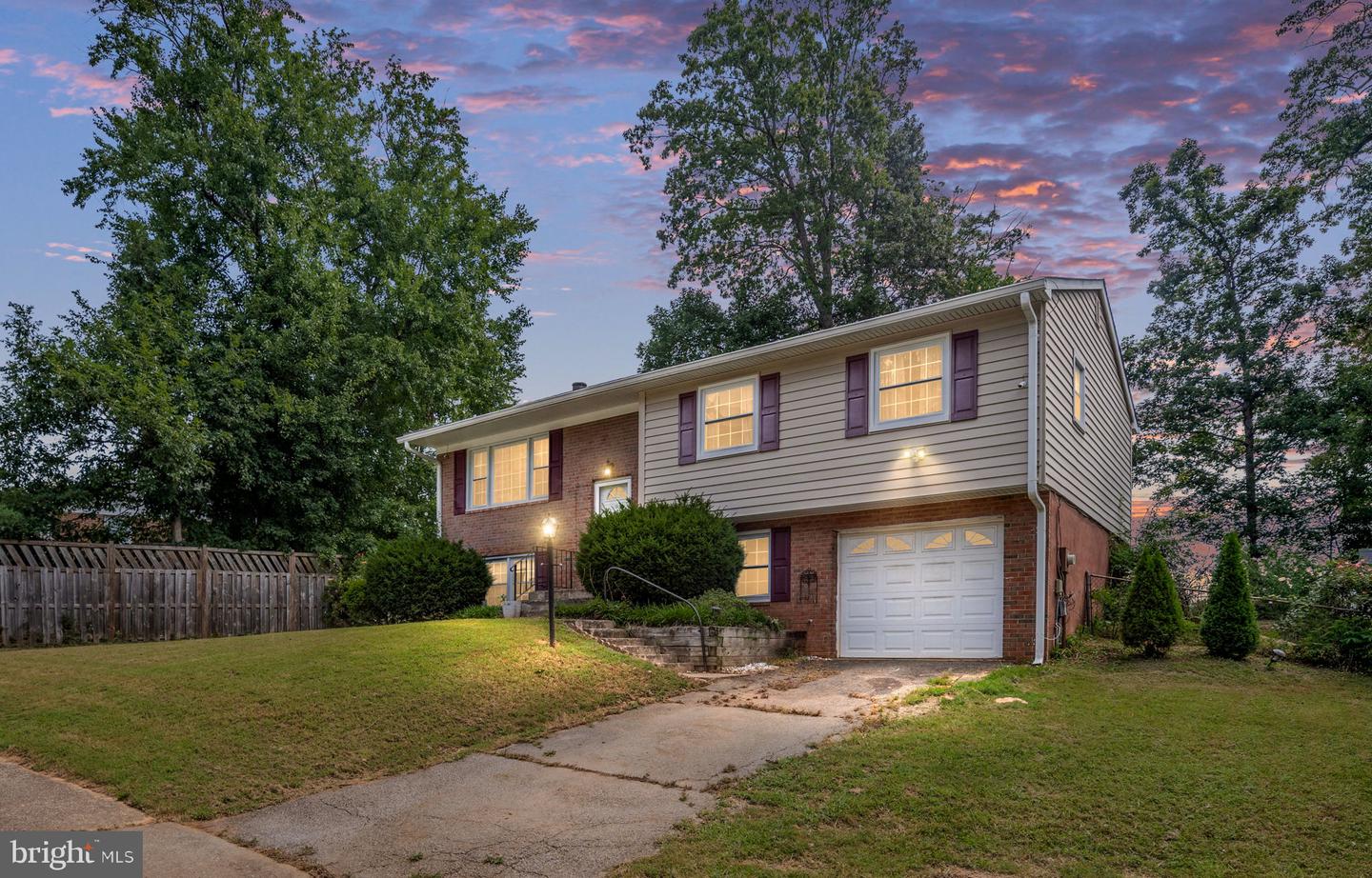 13509 DELANEY RD, WOODBRIDGE, Virginia 22193, 4 Bedrooms Bedrooms, ,3 BathroomsBathrooms,Residential,For sale,13509 DELANEY RD,VAPW2100772 MLS # VAPW2100772