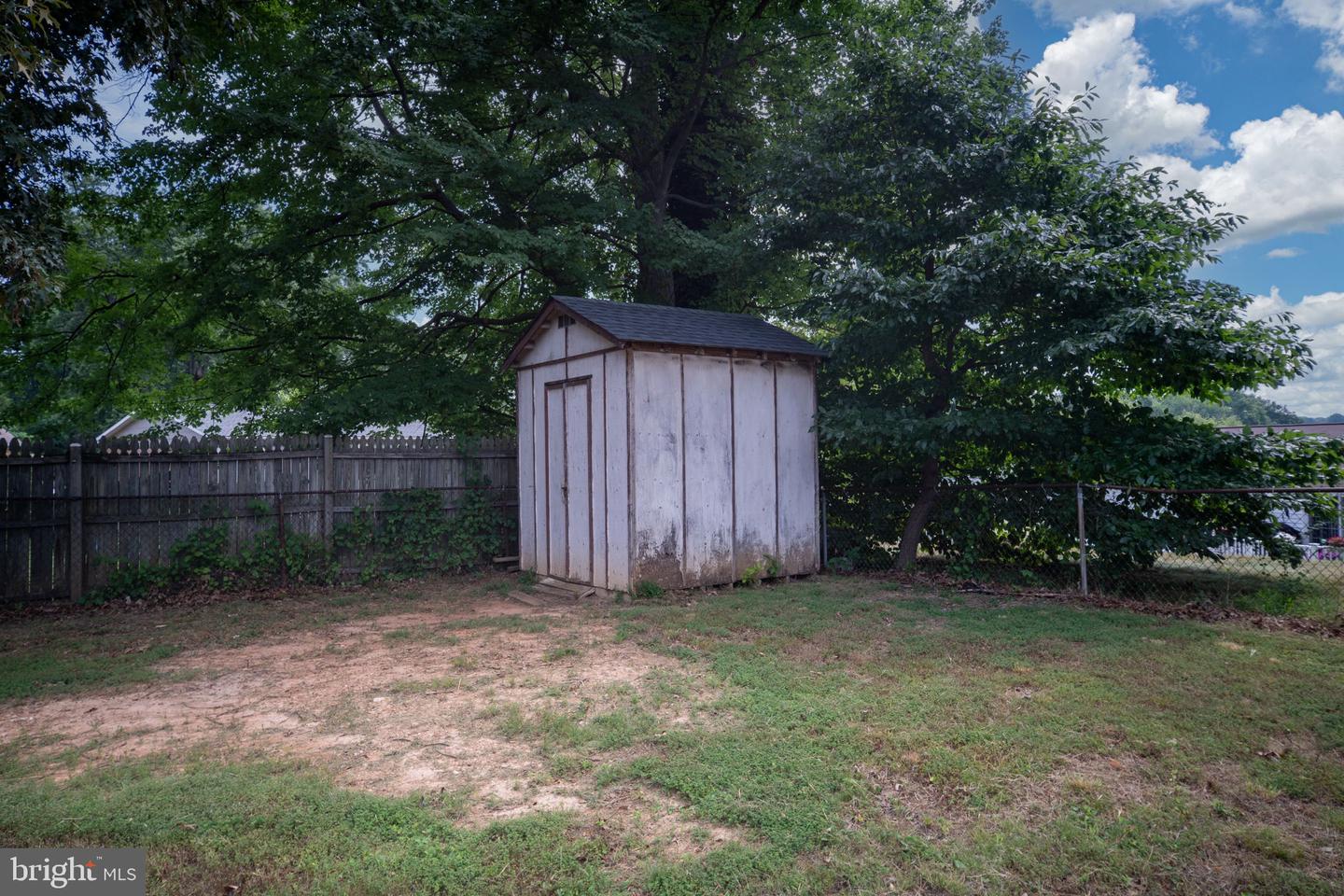 13509 DELANEY RD, WOODBRIDGE, Virginia 22193, 4 Bedrooms Bedrooms, ,3 BathroomsBathrooms,Residential,For sale,13509 DELANEY RD,VAPW2100772 MLS # VAPW2100772