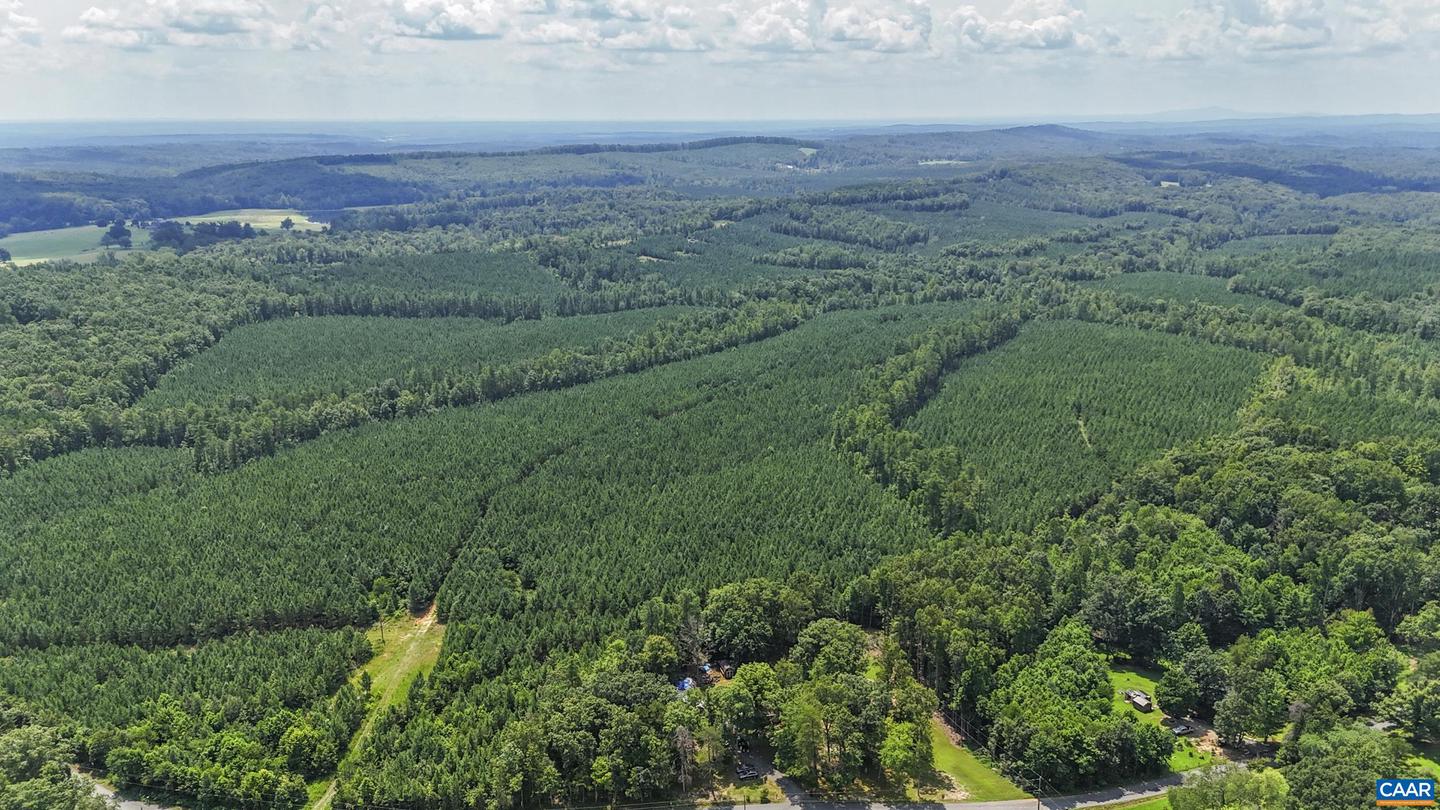 3765 GREEN CREEK RD, SCHUYLER, Virginia 22969, 3 Bedrooms Bedrooms, ,1 BathroomBathrooms,Residential,For sale,3765 GREEN CREEK RD,667477 MLS # 667477