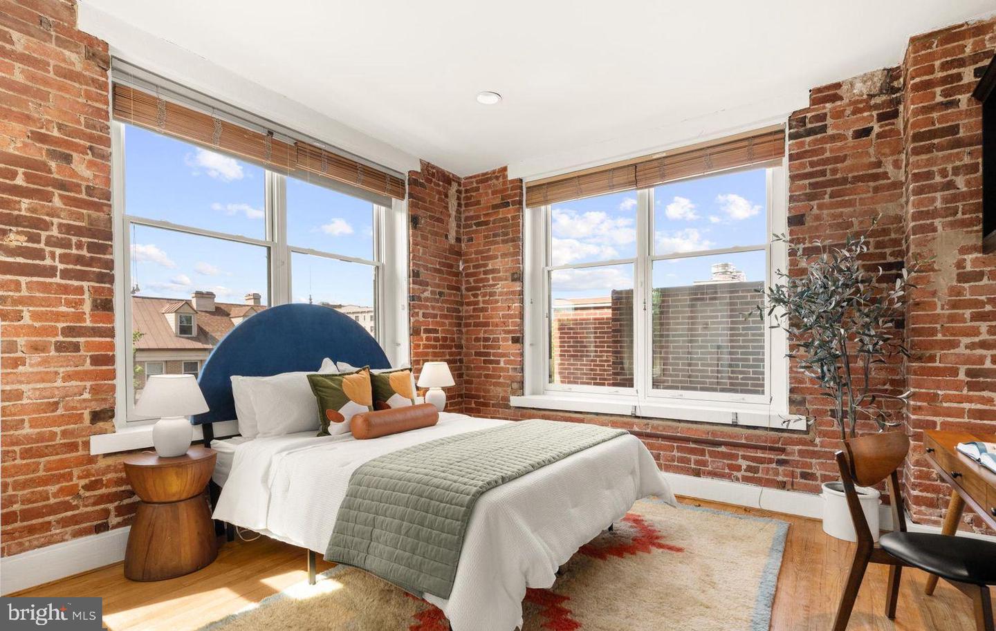 1615 Q ST NW #301, WASHINGTON, District Of Columbia 20009, 2 Bedrooms Bedrooms, ,2 BathroomsBathrooms,Residential,For sale,1615 Q ST NW #301,DCDC2213768 MLS # DCDC2213768