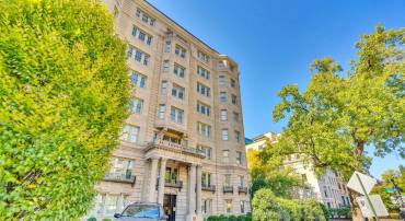 1026 16TH ST NW #202, WASHINGTON, District Of Columbia 20036, 2 Bedrooms Bedrooms, ,2 BathroomsBathrooms,Residential,For sale,1026 16TH ST NW #202,DCDC2213772 MLS # DCDC2213772