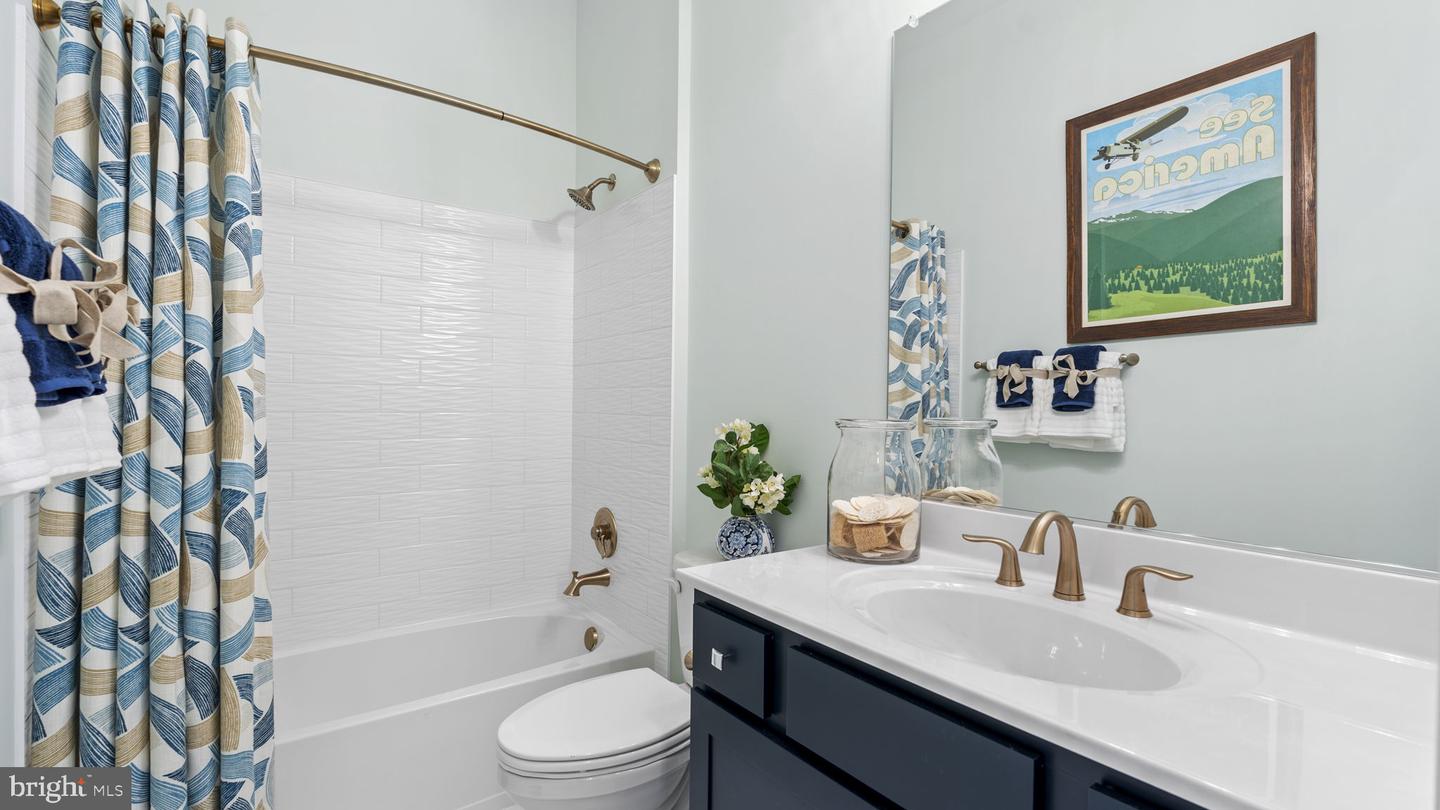 9381 CRESTVIEW RIDGE DR, BRISTOW, Virginia 20136, 4 Bedrooms Bedrooms, ,3 BathroomsBathrooms,Residential,For sale,9381 CRESTVIEW RIDGE DR,VAPW2100788 MLS # VAPW2100788