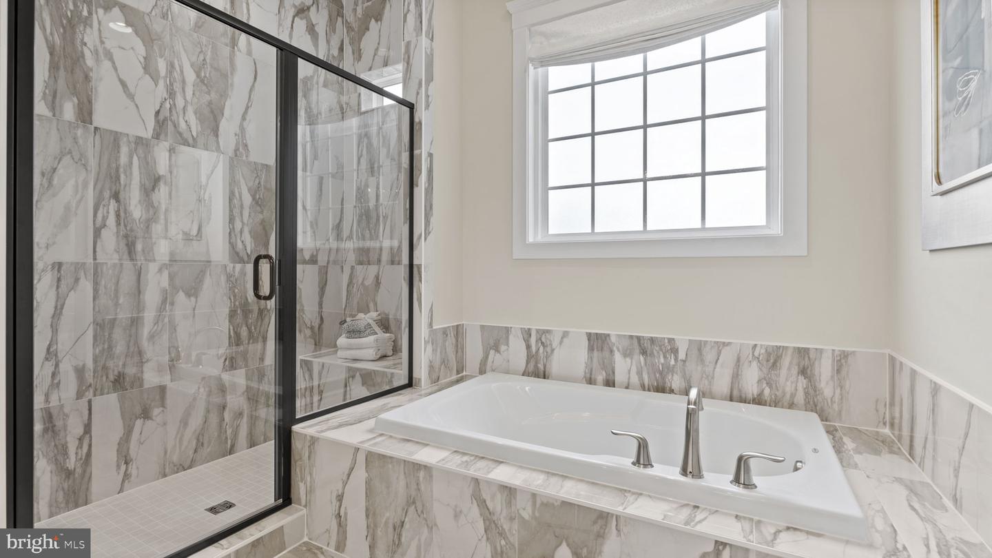 9381 CRESTVIEW RIDGE DR, BRISTOW, Virginia 20136, 4 Bedrooms Bedrooms, ,3 BathroomsBathrooms,Residential,For sale,9381 CRESTVIEW RIDGE DR,VAPW2100788 MLS # VAPW2100788