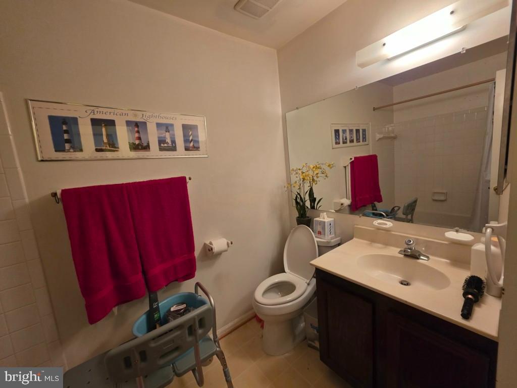 13485 OLD DAIRY CT, HERNDON, Virginia 20171, 3 Bedrooms Bedrooms, ,2 BathroomsBathrooms,Residential,For sale,13485 OLD DAIRY CT,VAFX2259444 MLS # VAFX2259444