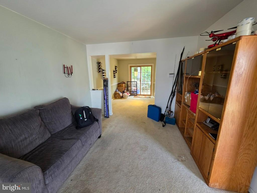 13485 OLD DAIRY CT, HERNDON, Virginia 20171, 3 Bedrooms Bedrooms, ,2 BathroomsBathrooms,Residential,For sale,13485 OLD DAIRY CT,VAFX2259444 MLS # VAFX2259444