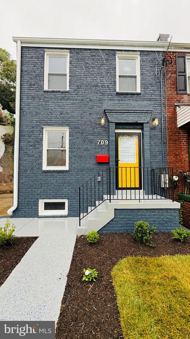 709 ADRIAN ST SE, WASHINGTON, District Of Columbia 20019, 4 Bedrooms Bedrooms, ,2 BathroomsBathrooms,Residential,For sale,709 ADRIAN ST SE,DCDC2213784 MLS # DCDC2213784
